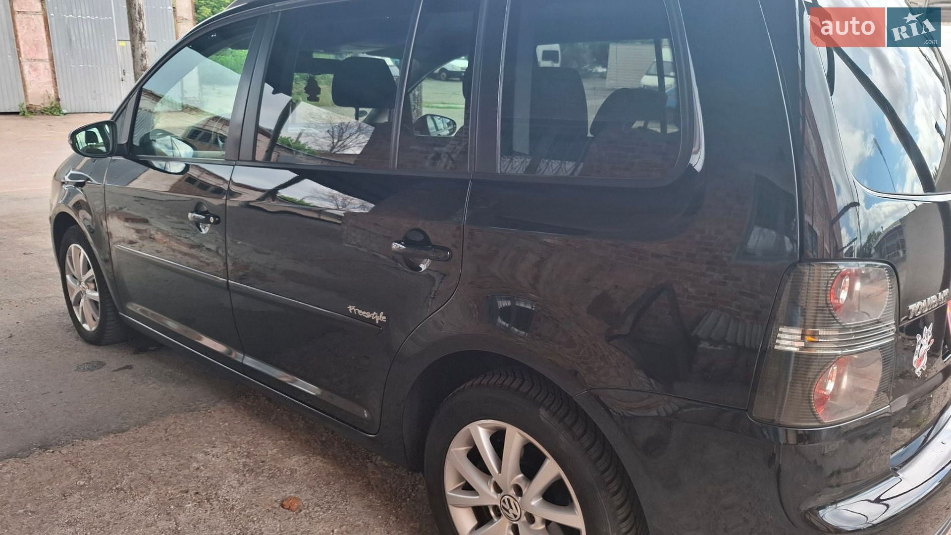 Volkswagen Touran 2009 VIN WVGZZZ1TZAW023832 фото оголошення 12 з 38