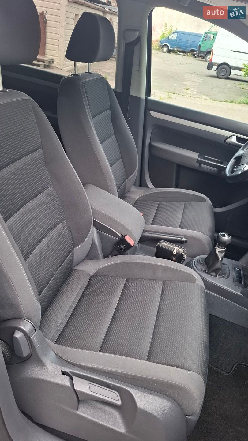 Volkswagen Touran 2009 VIN WVGZZZ1TZAW023832 фото оголошення 23 з 38