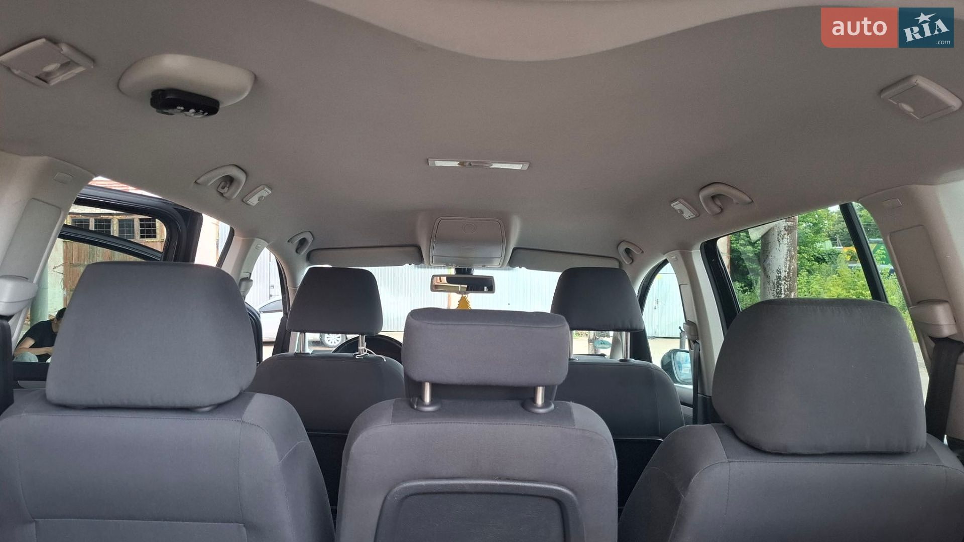 Volkswagen Touran 2009 VIN WVGZZZ1TZAW023832 фото оголошення 24 з 38