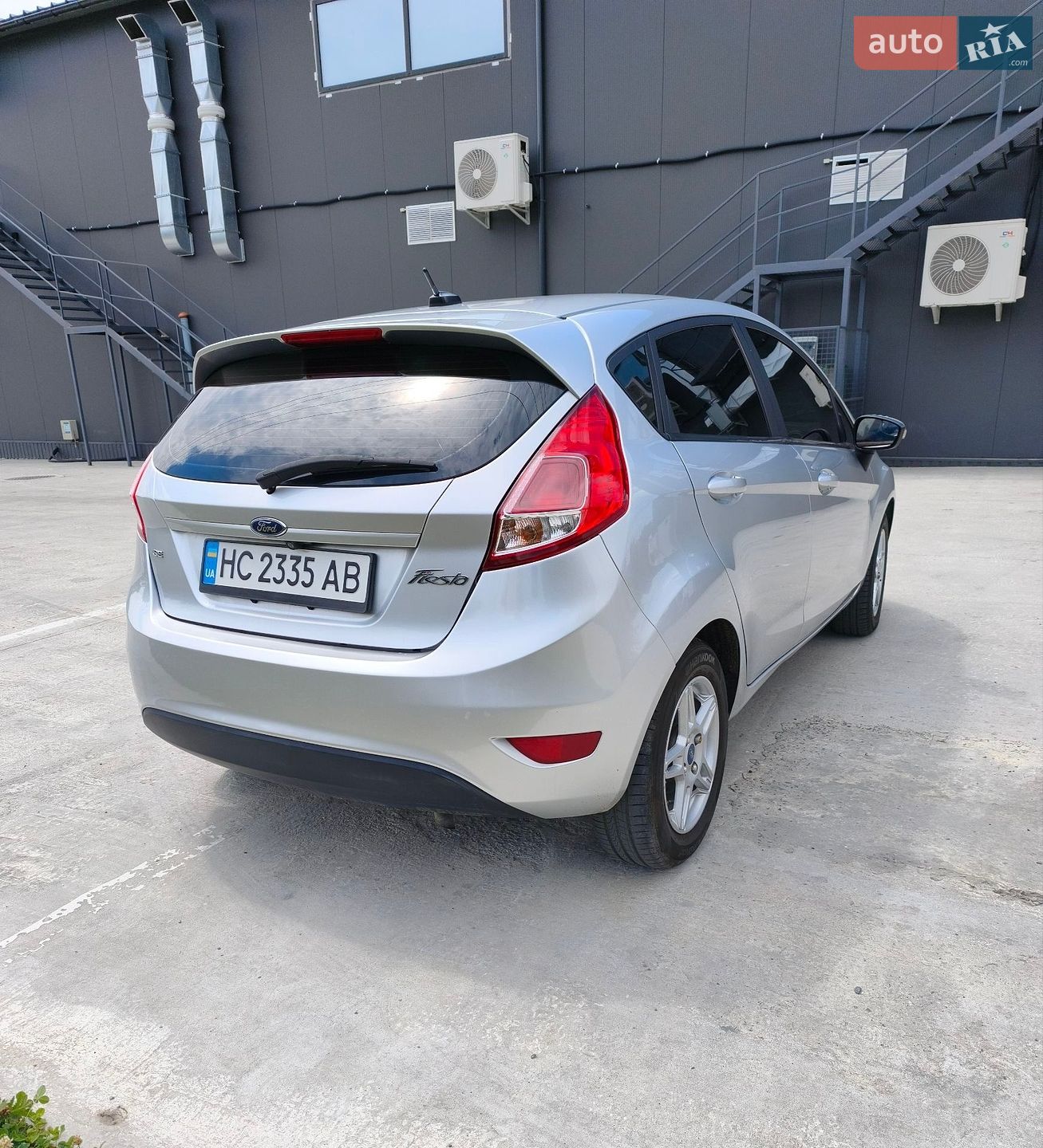 Ford Fiesta 2018 VIN 3FADP4EJ6JM122002 фото оголошення 4 з 16