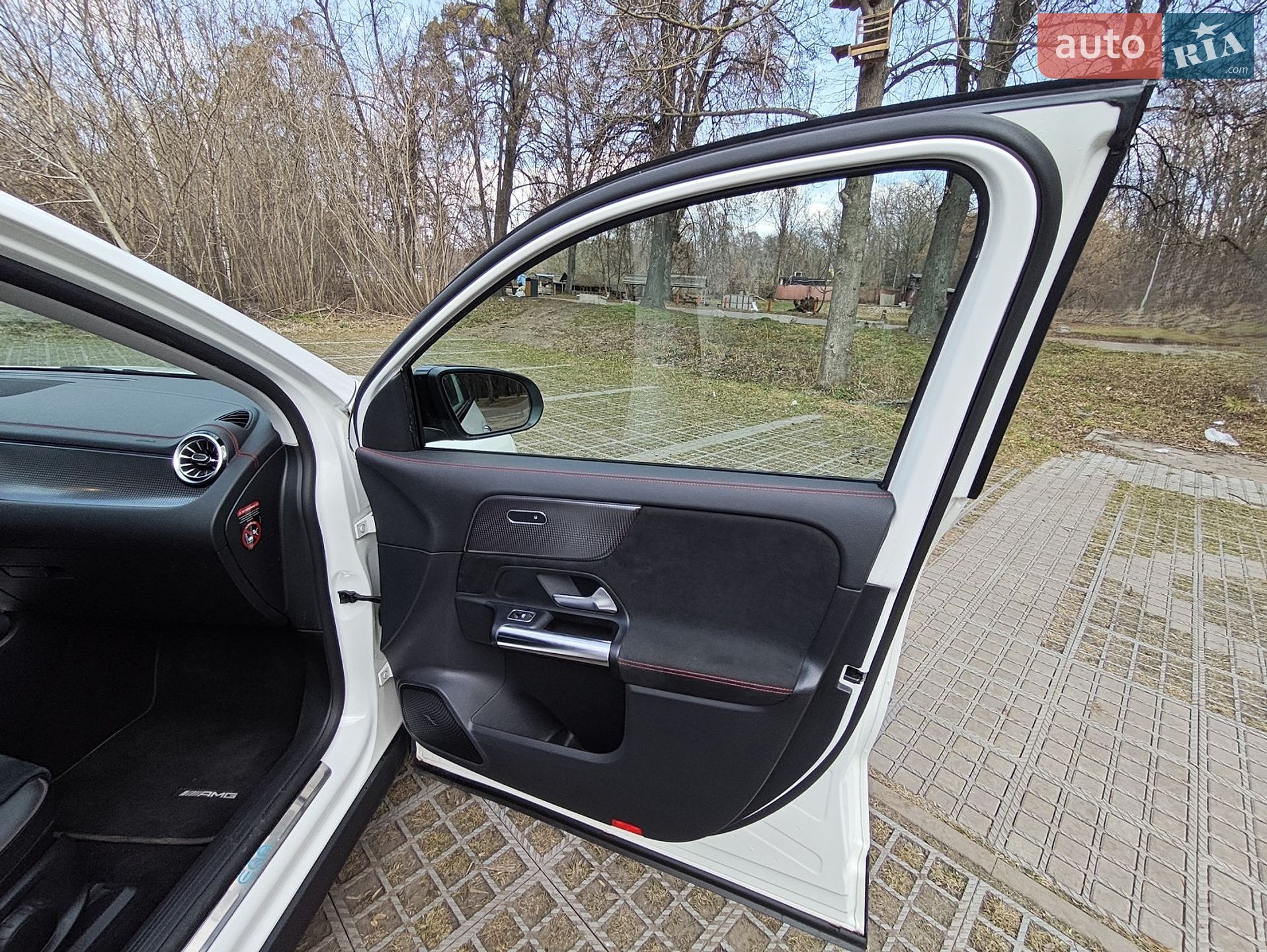 Mercedes-Benz EQA 2021 VIN W1N2437011J006841 фото оголошення 16 з 36