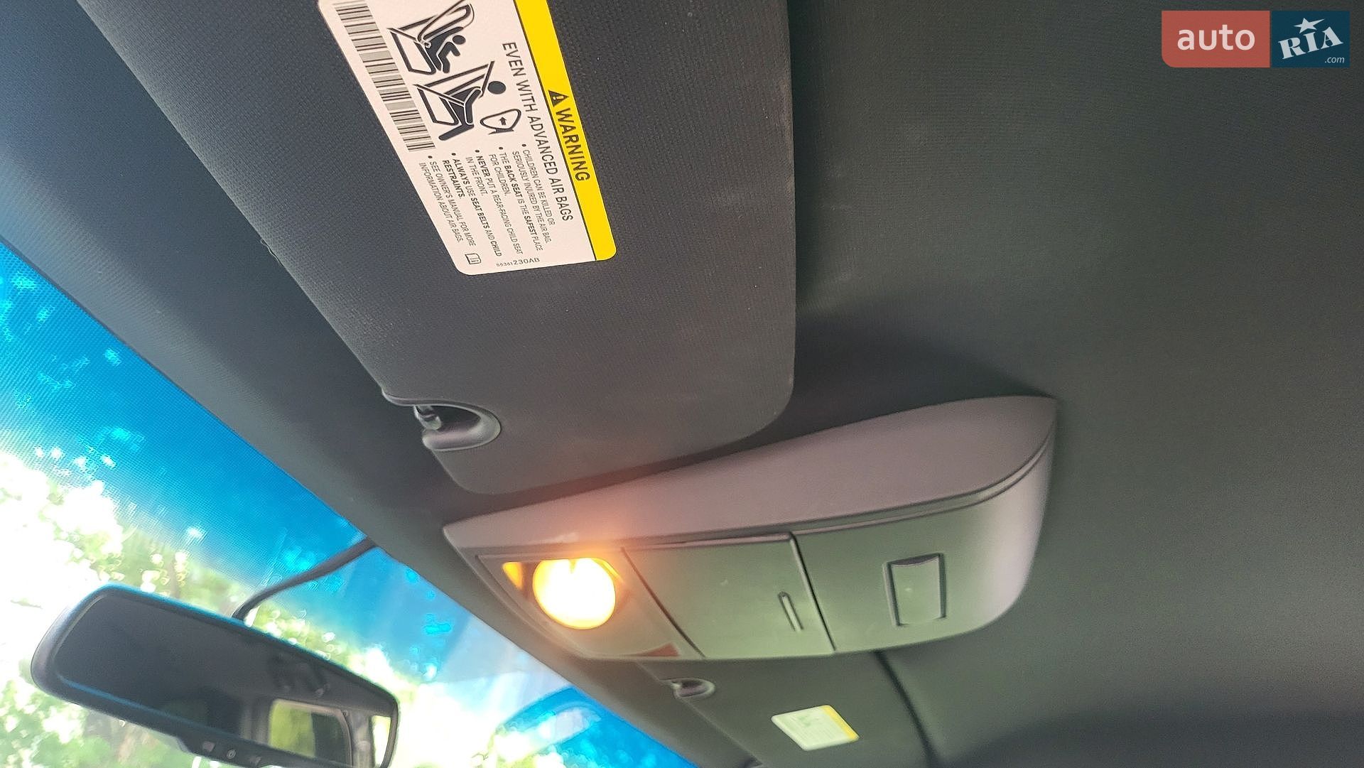 Dodge Grand Caravan 2015 VIN 2C4RDGBG0GR124719 фото оголошення 2 з 24