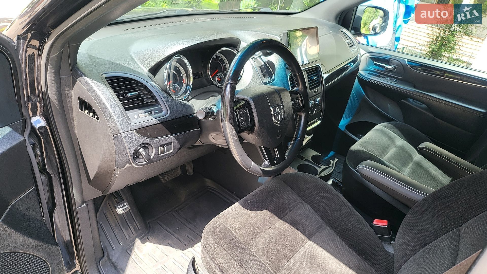 Dodge Grand Caravan 2015 VIN 2C4RDGBG0GR124719 фото оголошення 7 з 24