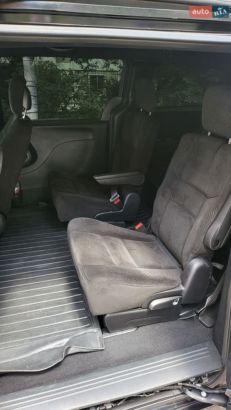 Dodge Grand Caravan 2015 VIN 2C4RDGBG0GR124719 фото оголошення 11 з 24