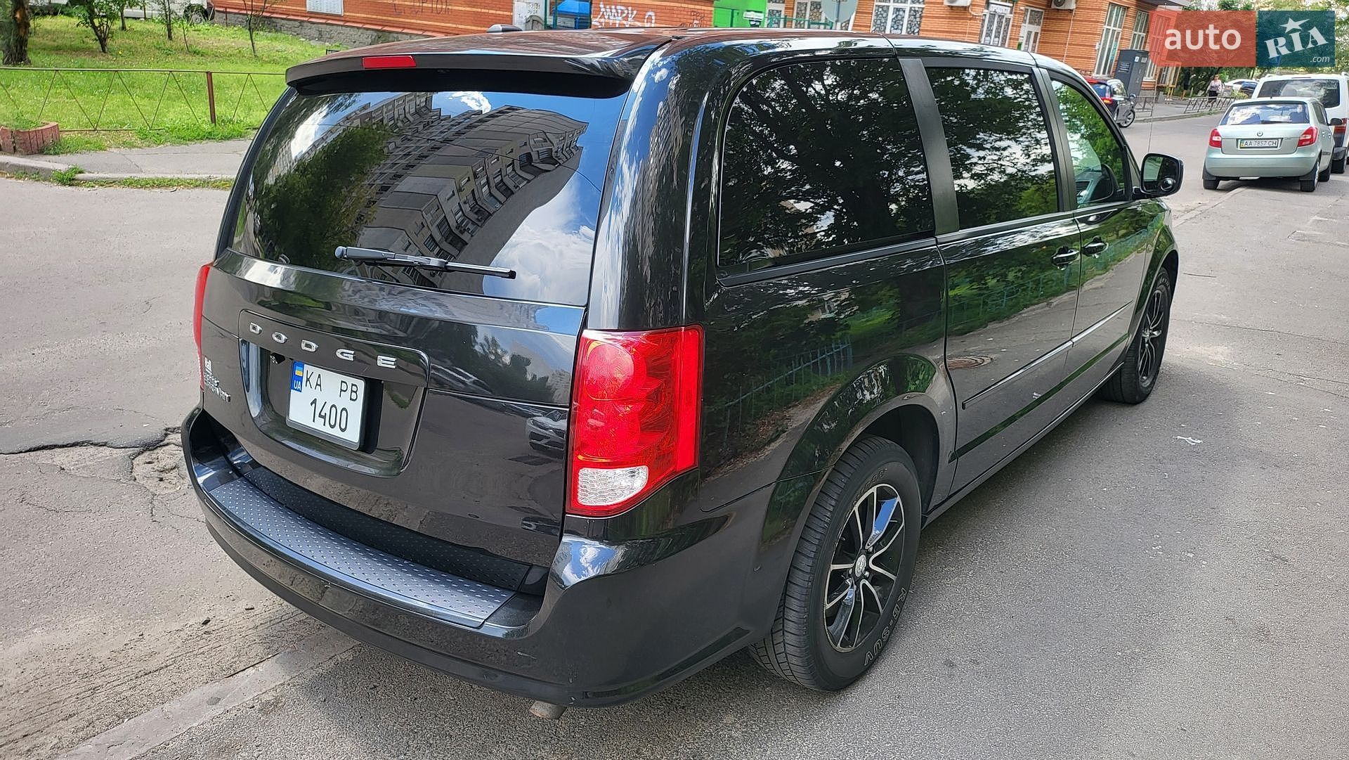 Dodge Grand Caravan 2015 VIN 2C4RDGBG0GR124719 фото оголошення 12 з 24