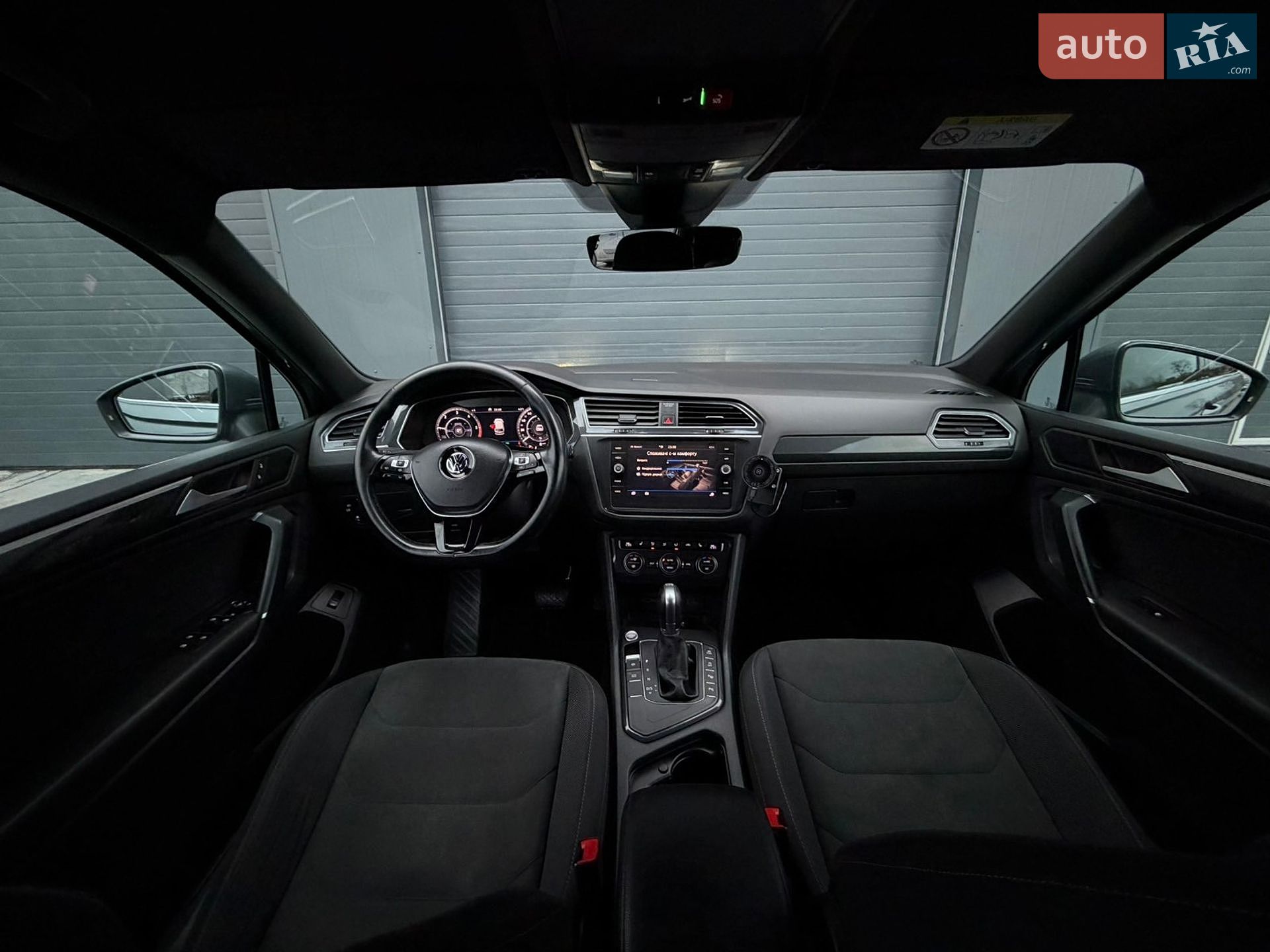Volkswagen Tiguan 2019 VIN WVGZZZ5NZKM002526 фото оголошення 109 з 192
