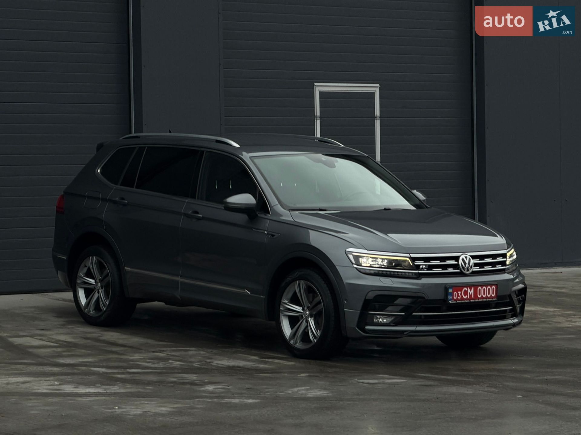 Volkswagen Tiguan 2019 VIN WVGZZZ5NZKM002526 фото оголошення 110 з 192