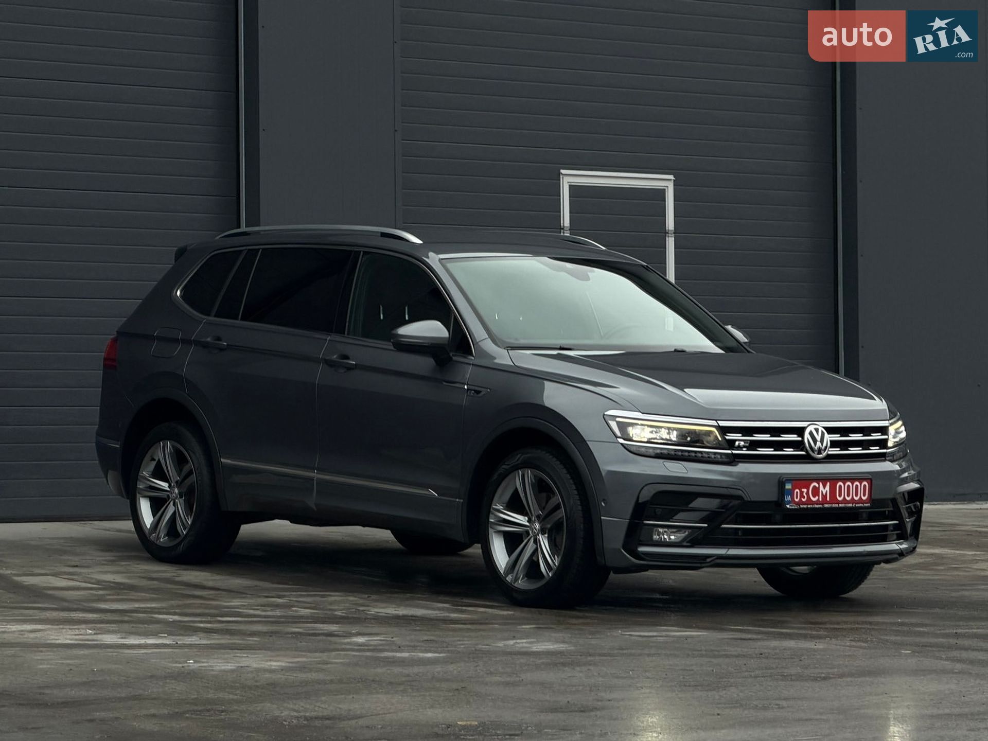 Volkswagen Tiguan 2019 VIN WVGZZZ5NZKM002526 фото оголошення 131 з 192