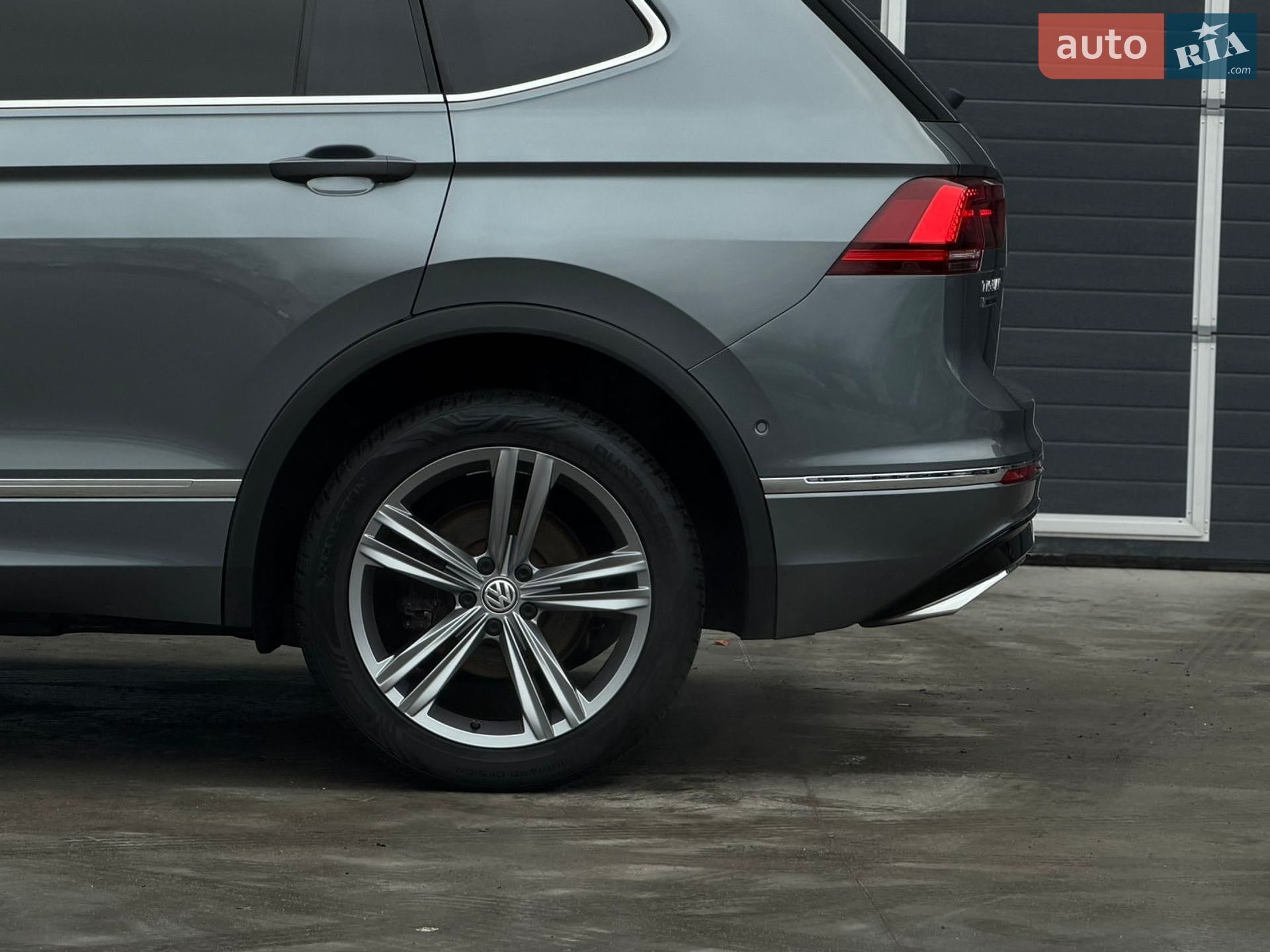 Volkswagen Tiguan 2019 VIN WVGZZZ5NZKM002526 фото оголошення 145 з 192