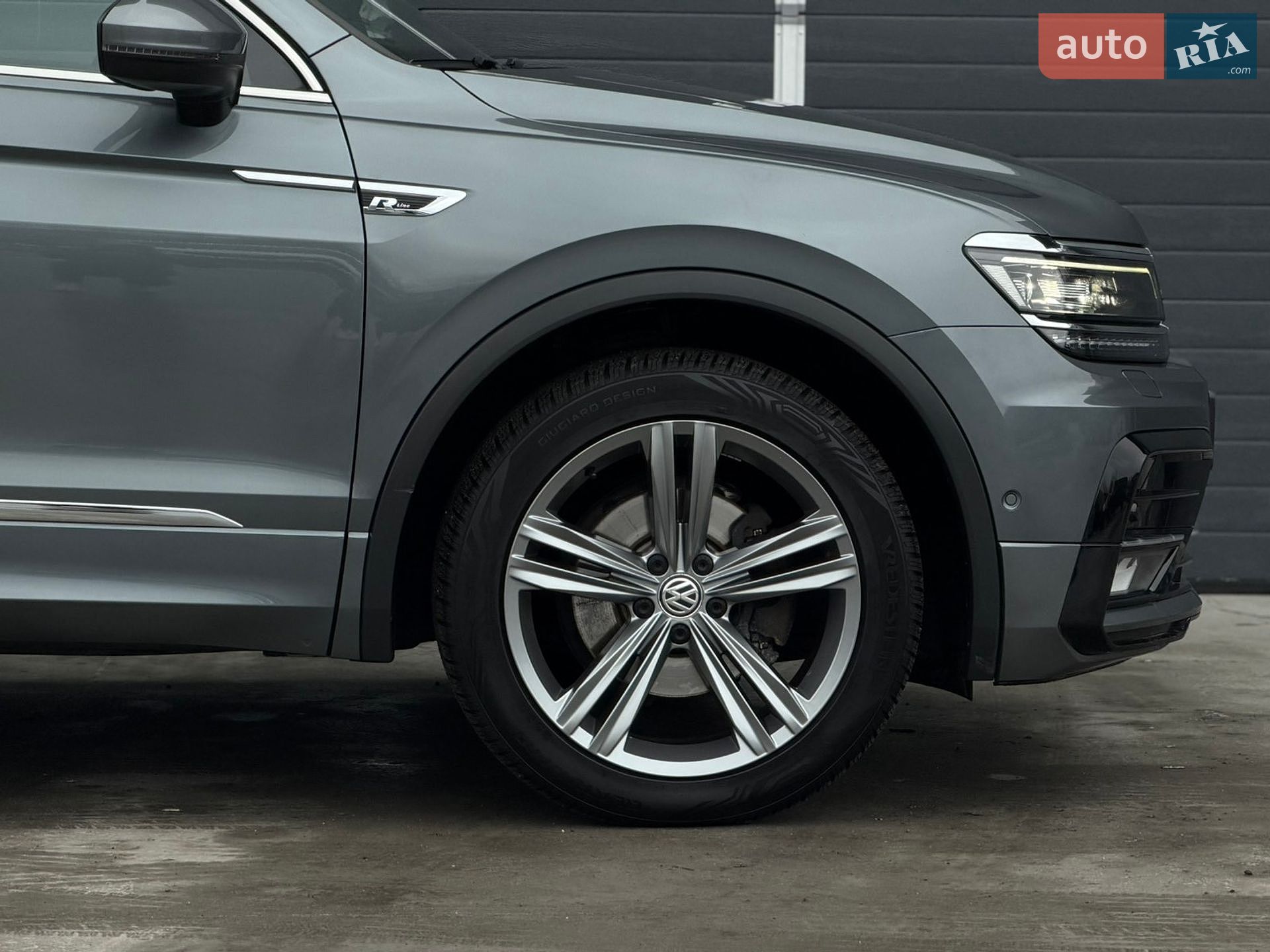 Volkswagen Tiguan 2019 VIN WVGZZZ5NZKM002526 фото оголошення 168 з 192