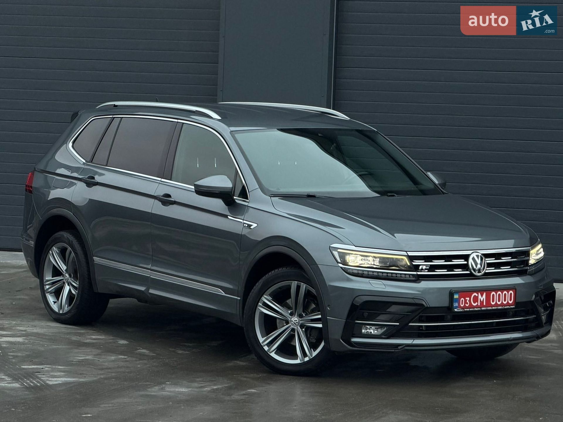 Volkswagen Tiguan 2019 VIN WVGZZZ5NZKM002526 фото оголошення 177 з 192