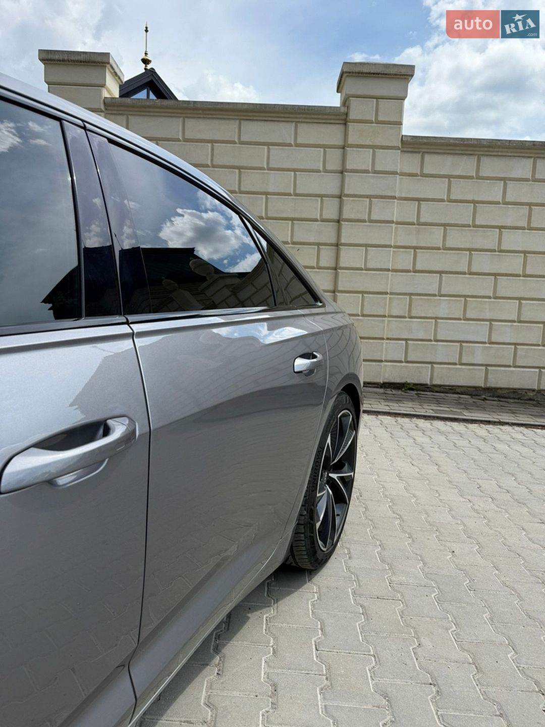 Audi A6 2019 VIN WAUZZZF22KN092998 фото оголошення 4 з 37