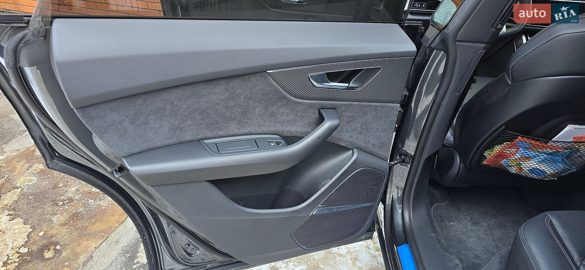 Audi Q8 2024 VIN WAUZZZF11SD009431 фото оголошення 8 з 9