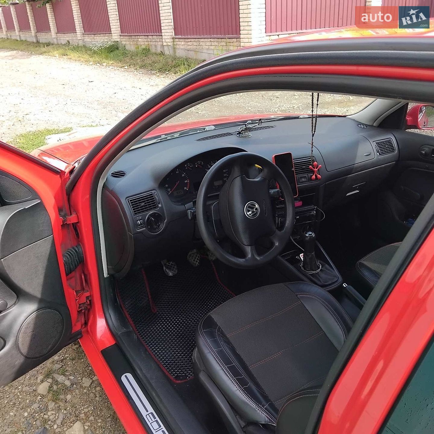 Volkswagen Golf 2000 VIN WVWZZZ1JZYW715079 фото оголошення 9 з 35