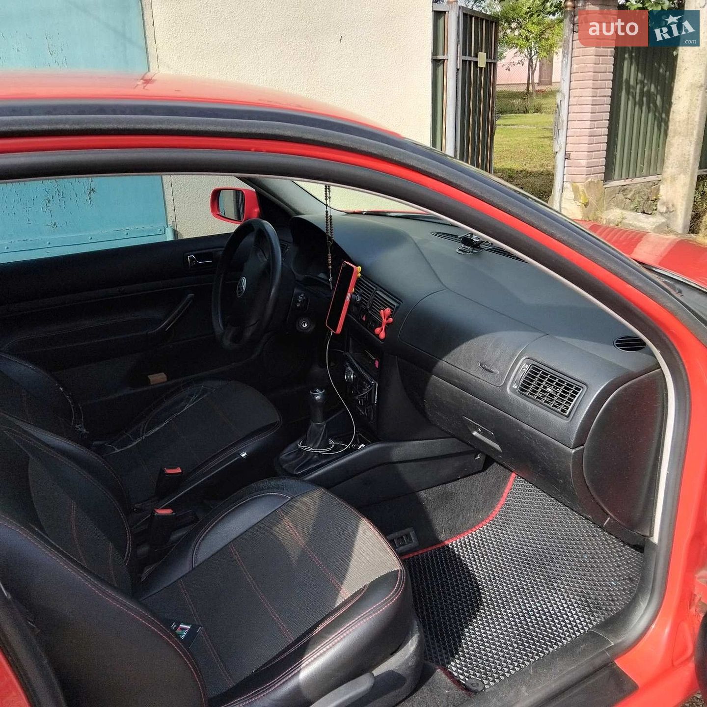 Volkswagen Golf 2000 VIN WVWZZZ1JZYW715079 фото оголошення 16 з 35
