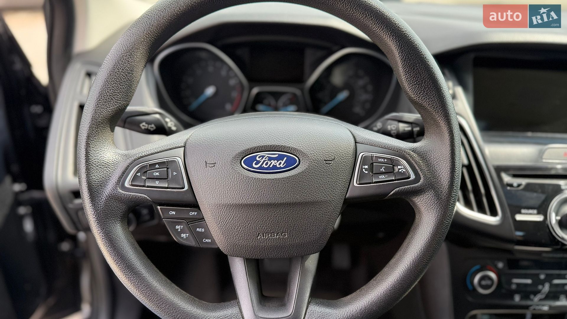 Ford Focus 2017 VIN 1FADP3H28JL219282 фото оголошення 10 з 16