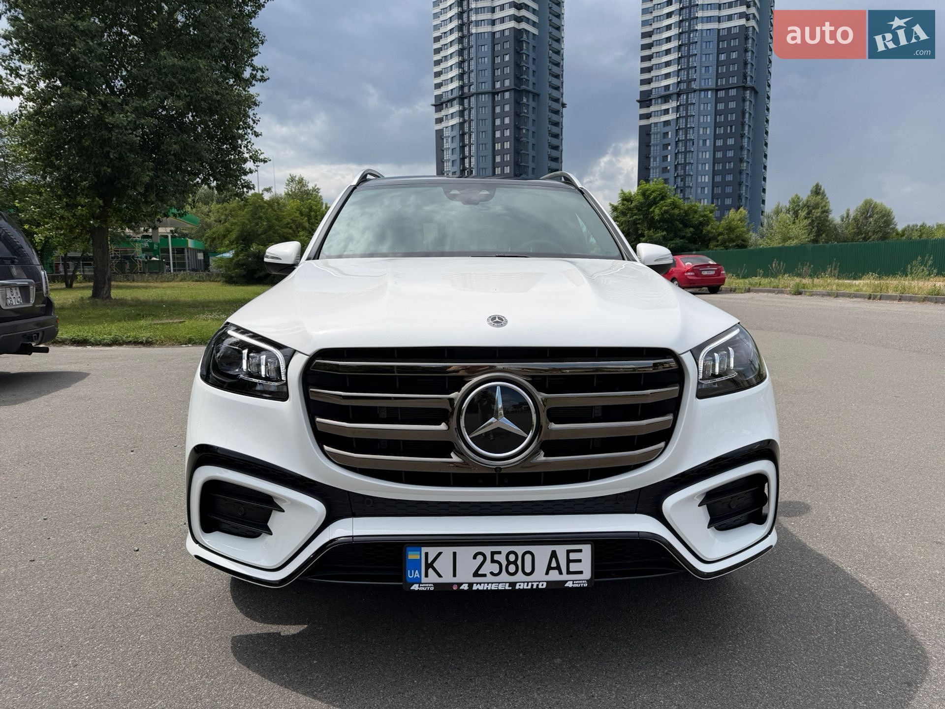 Mercedes-Benz GLS-Class 2021 VIN 4JGFF8GE3MA424471 фото оголошення 2 з 19