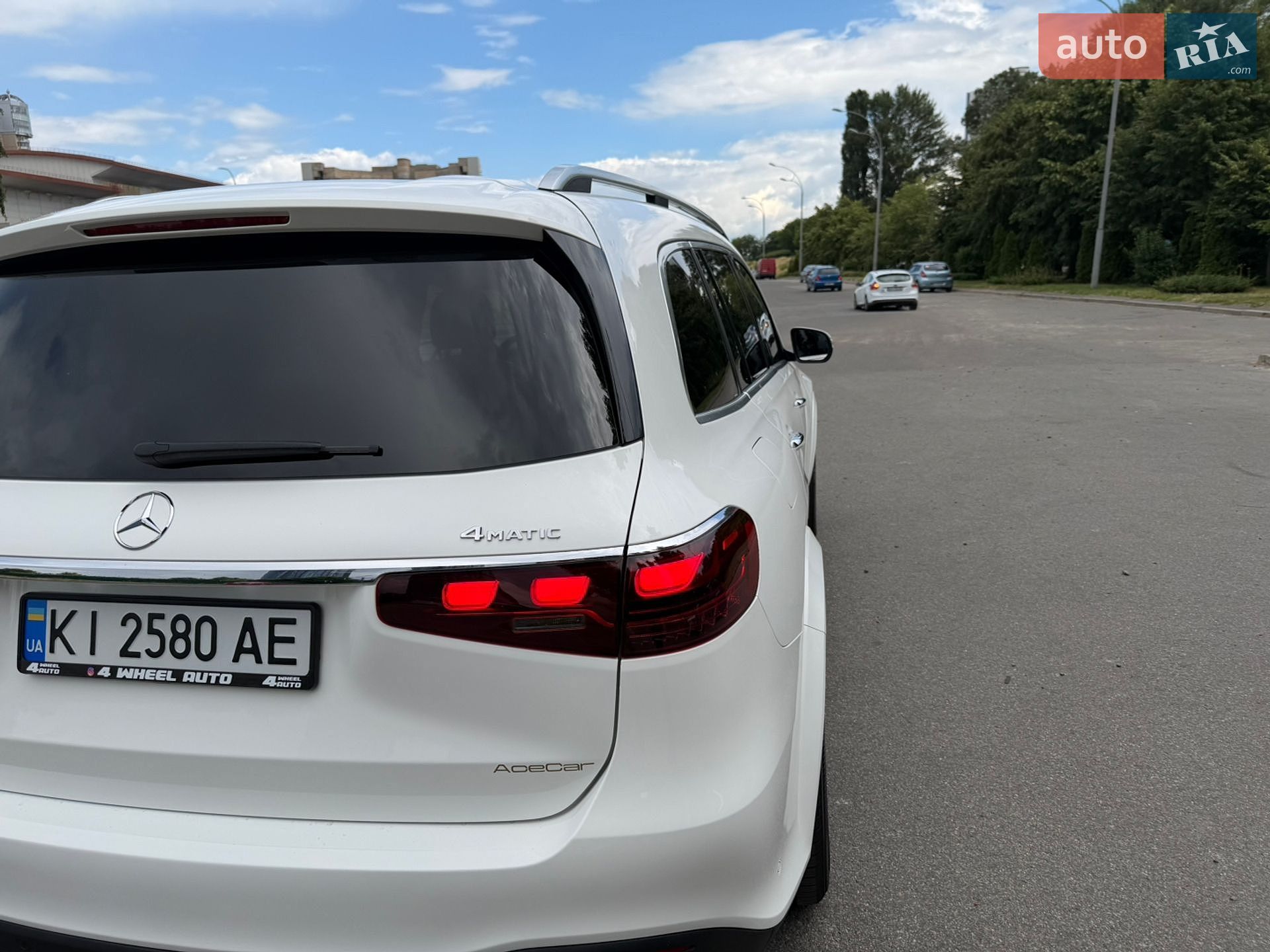 Mercedes-Benz GLS-Class 2021 VIN 4JGFF8GE3MA424471 фото оголошення 11 з 19