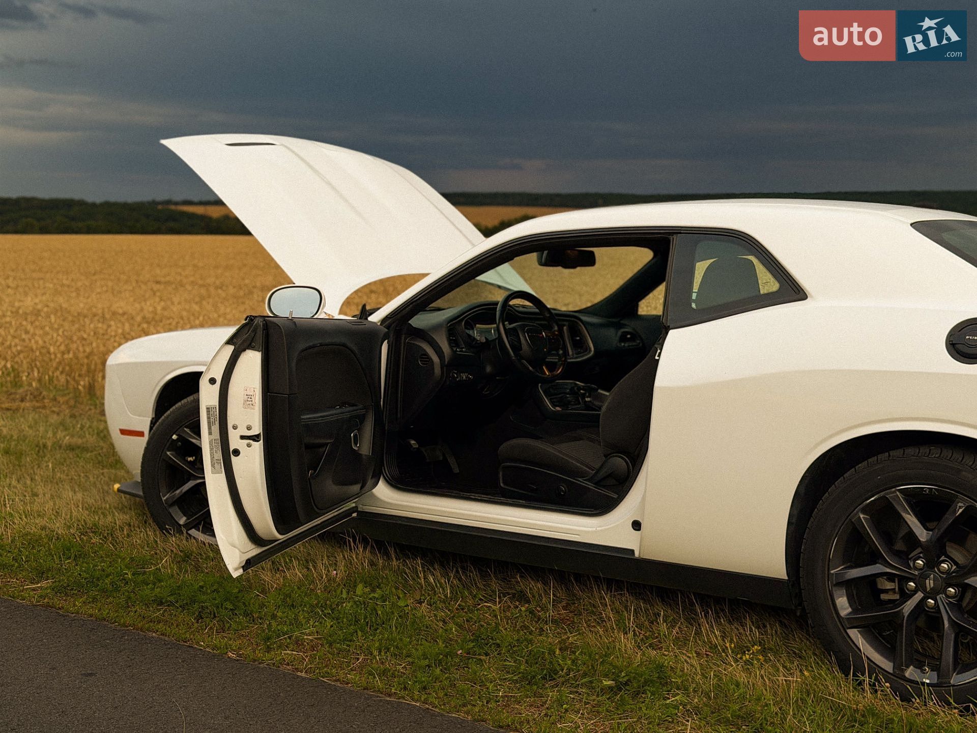 Dodge Challenger 2022 VIN 2C3CDZAG7NH263370 фото оголошення 7 з 32