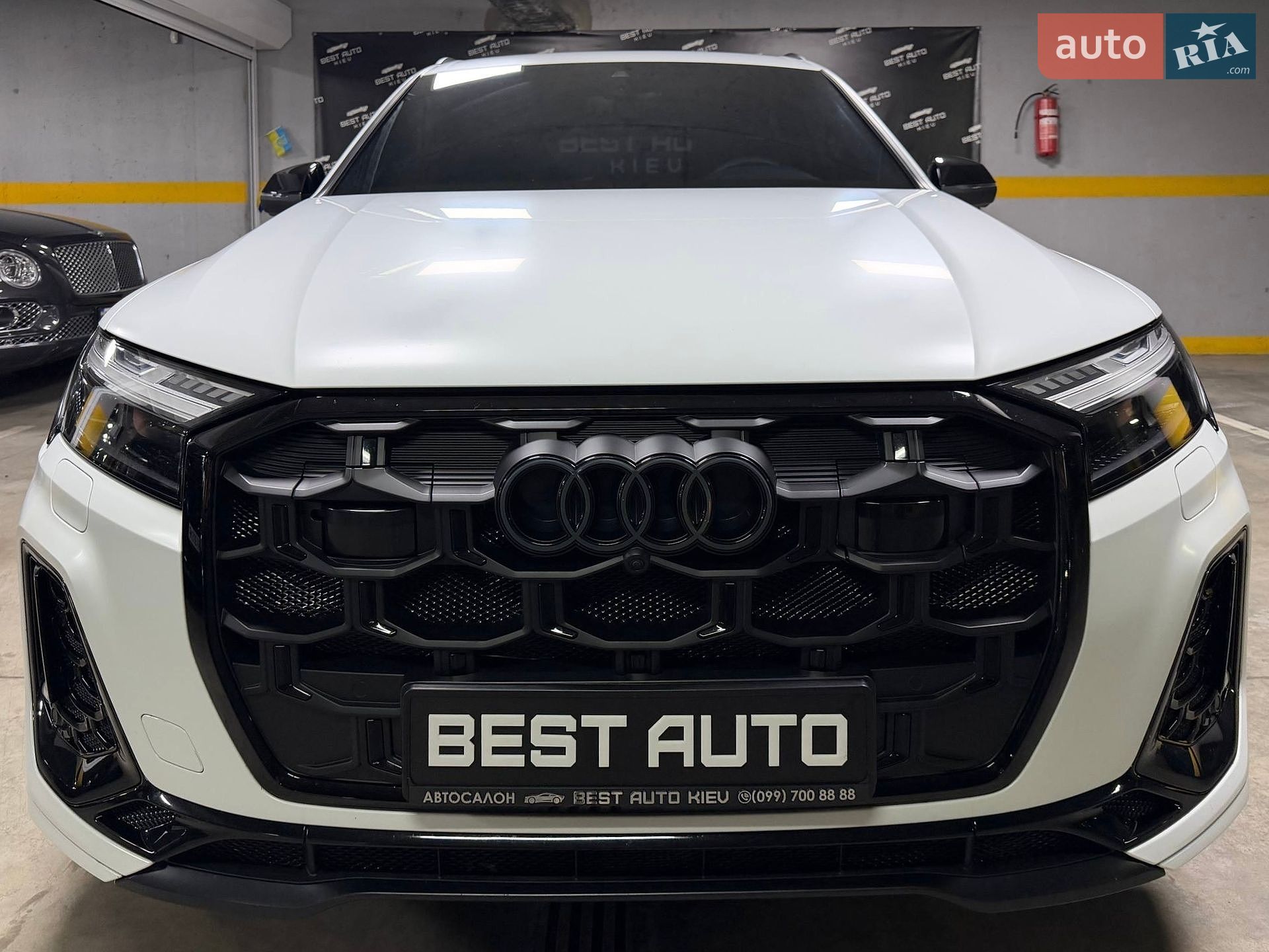Audi SQ7 2024 VIN WAUZZZ4MXRD017759 фото оголошення 2 з 113