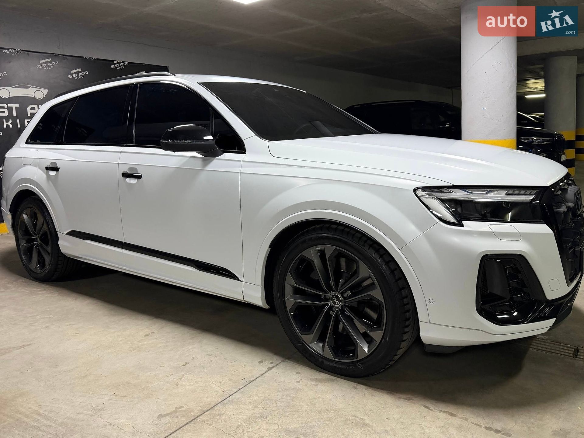 Audi SQ7 2024 VIN WAUZZZ4MXRD017759 фото оголошення 6 з 113