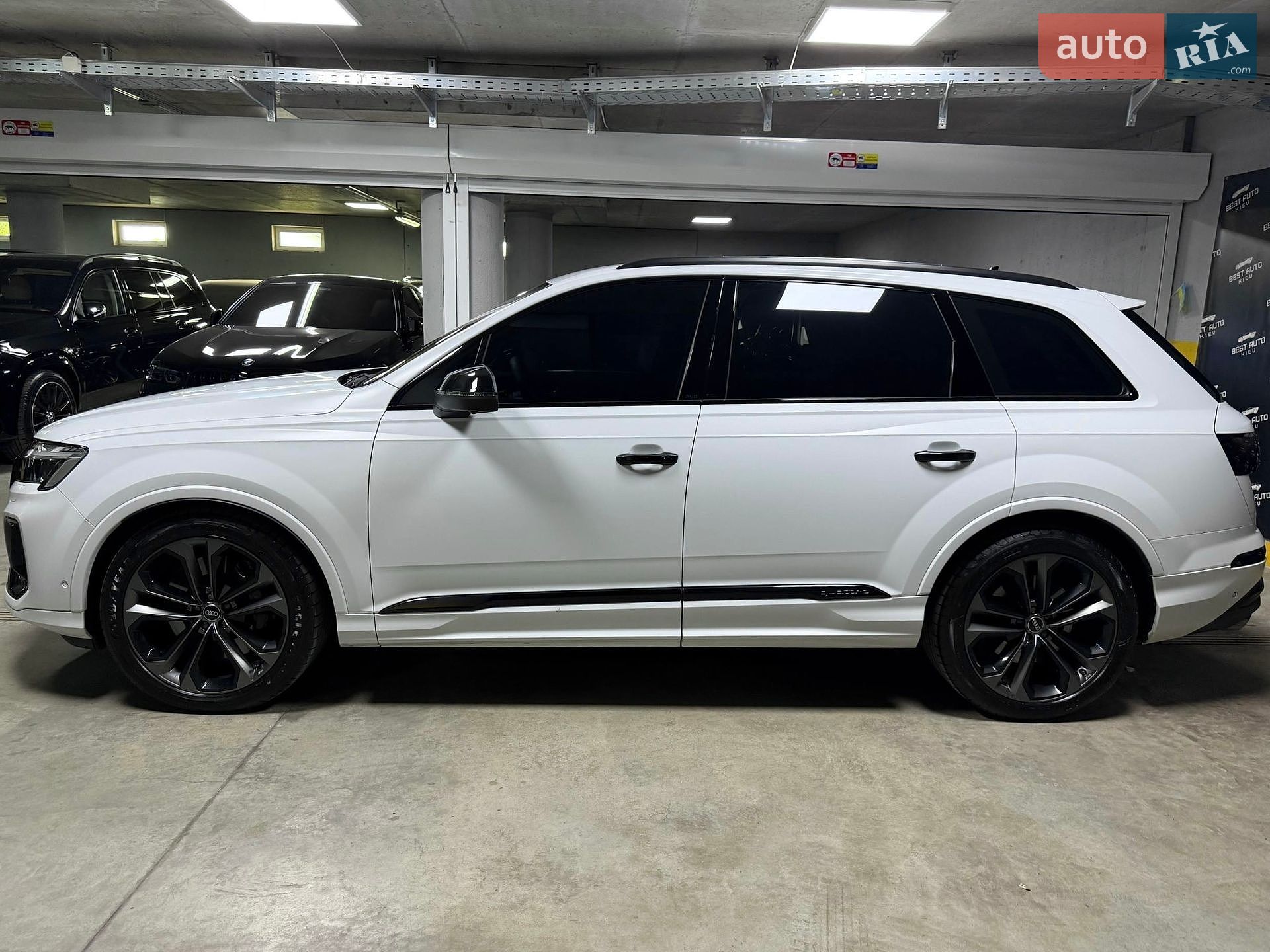 Audi SQ7 2024 VIN WAUZZZ4MXRD017759 фото оголошення 18 з 113