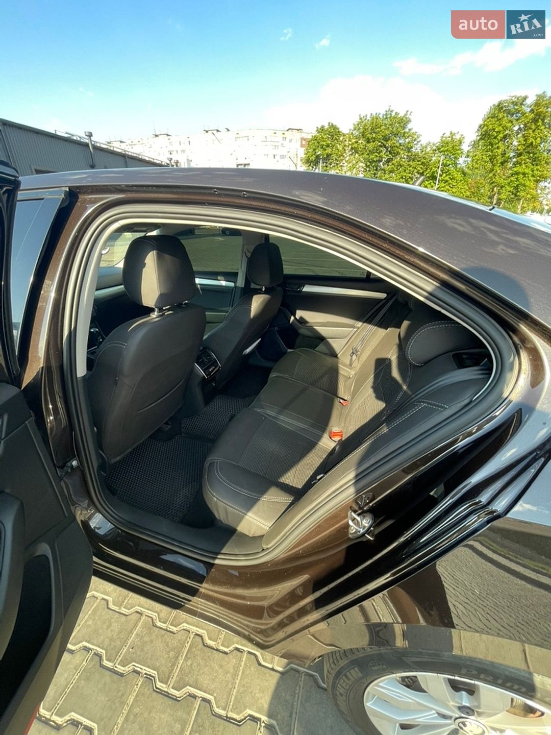 Skoda Superb 2015 VIN Y6UAL4NP7GB300092 фото оголошення 4 з 8
