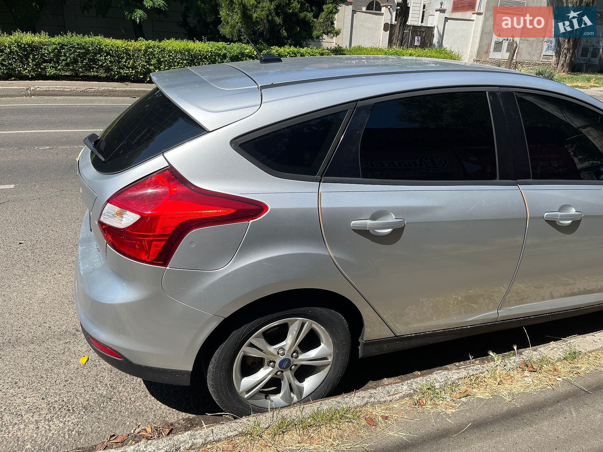 Ford Focus 2011 VIN 1FAHP3K25CL282630 фото оголошення 5 з 14