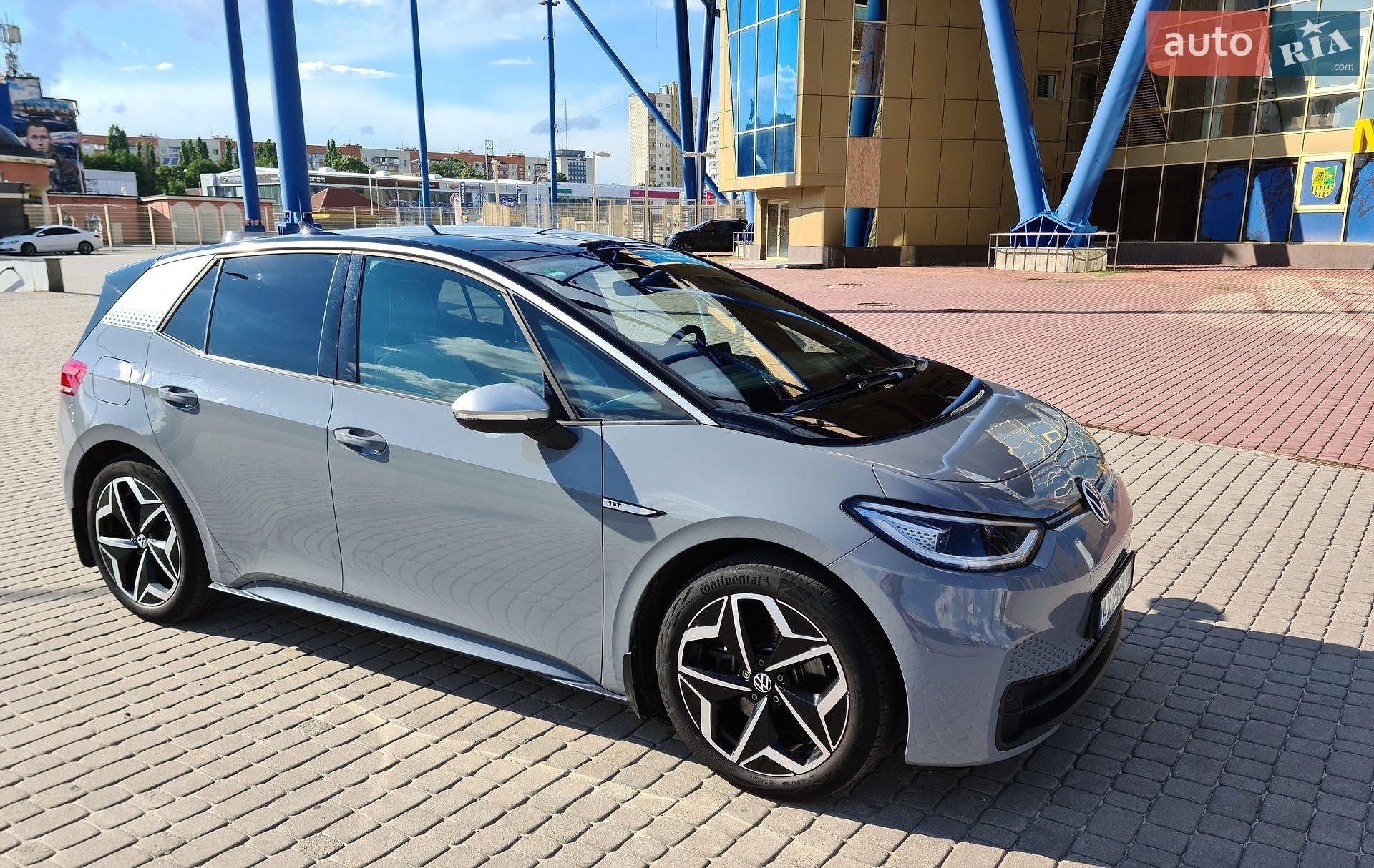 Volkswagen ID.3 2020 VIN WVWZZZE1ZLP017471 фото оголошення 2 з 50