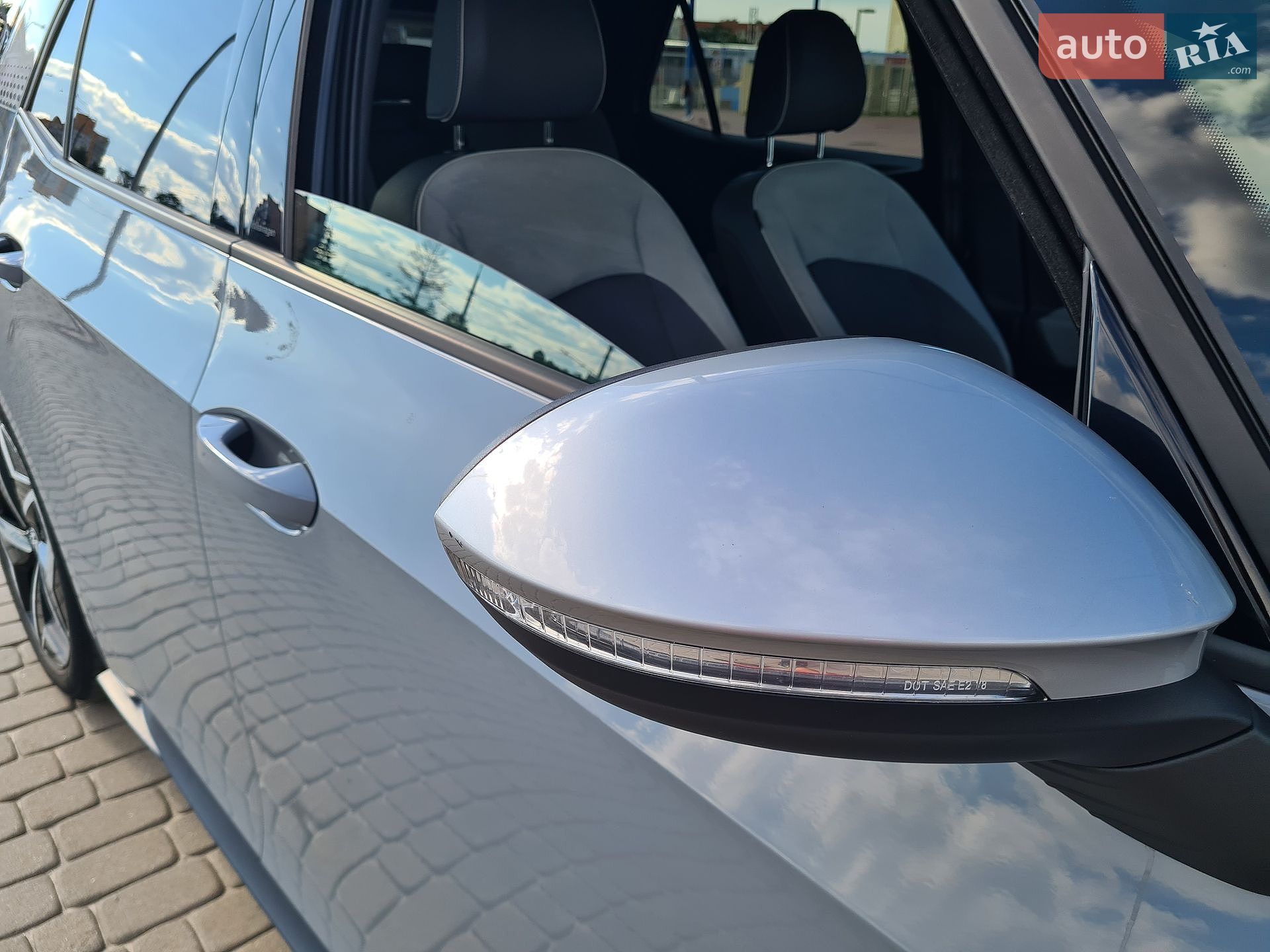 Volkswagen ID.3 2020 VIN WVWZZZE1ZLP017471 фото оголошення 14 з 50