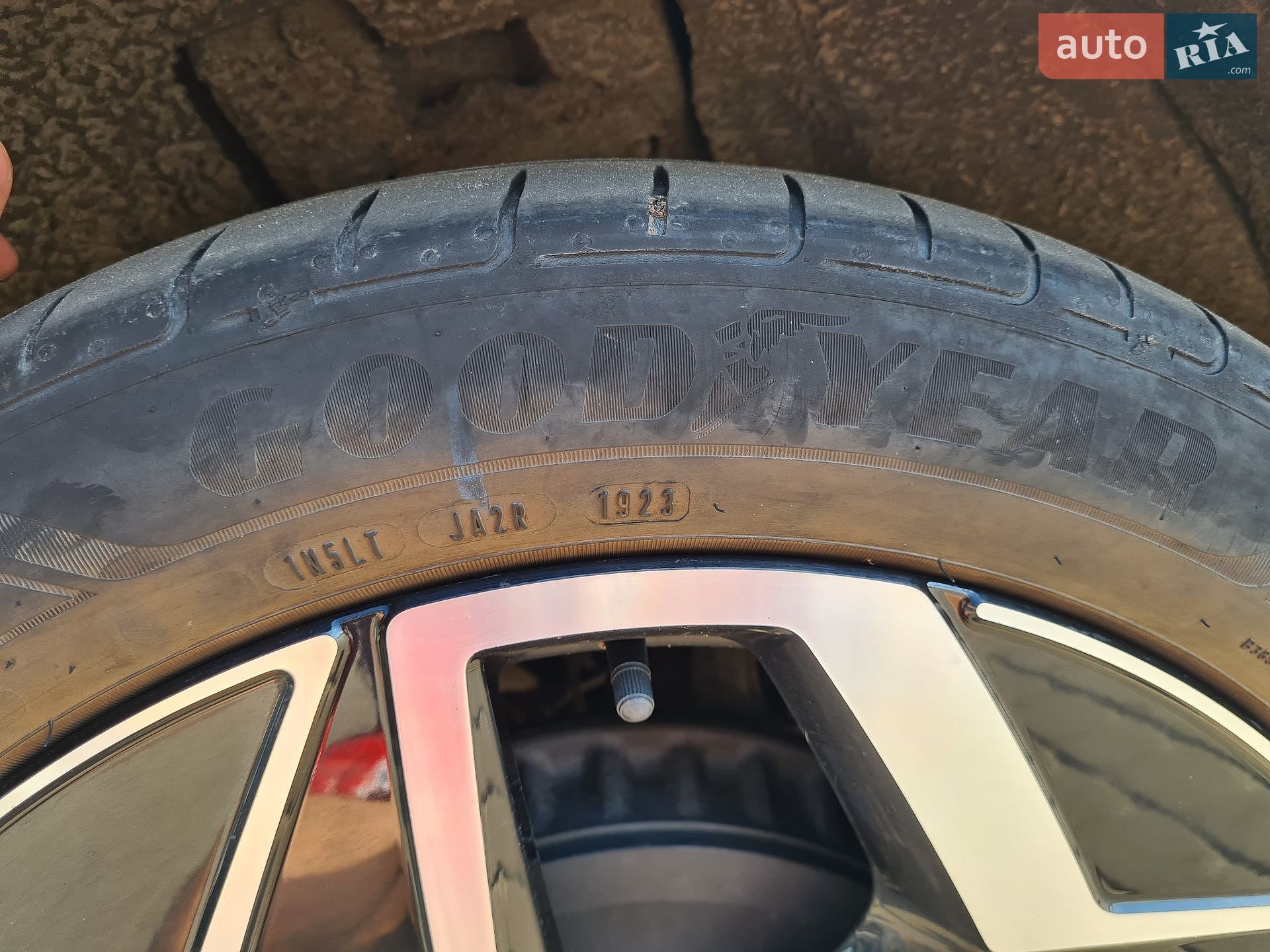Volkswagen ID.3 2020 VIN WVWZZZE1ZLP017471 фото оголошення 18 з 50