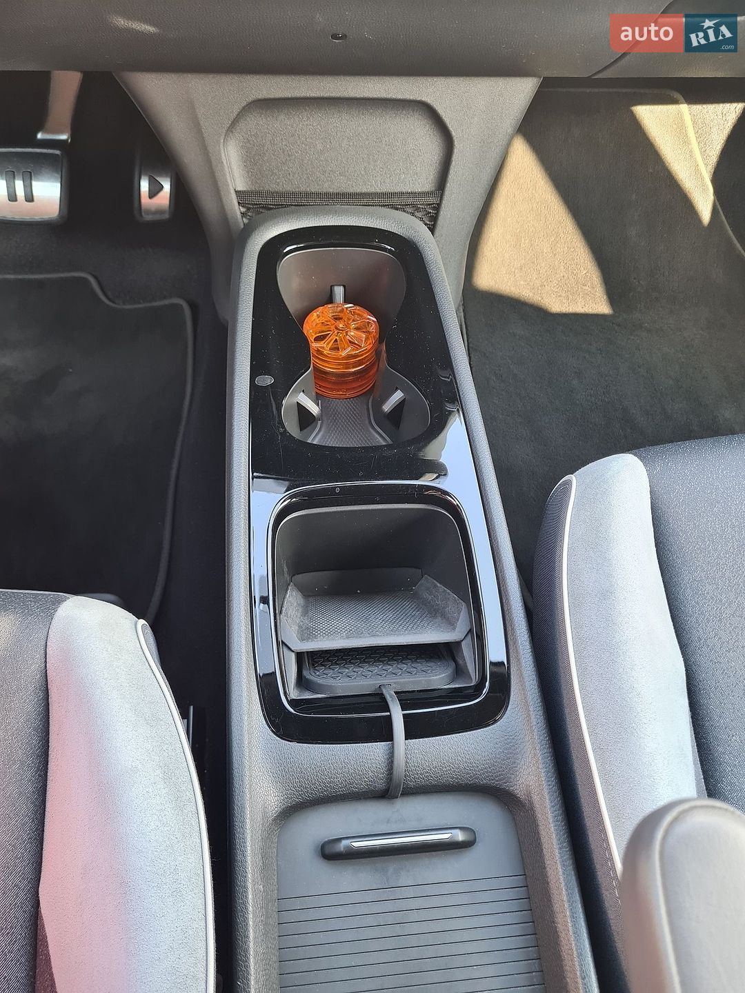 Volkswagen ID.3 2020 VIN WVWZZZE1ZLP017471 фото оголошення 37 з 50