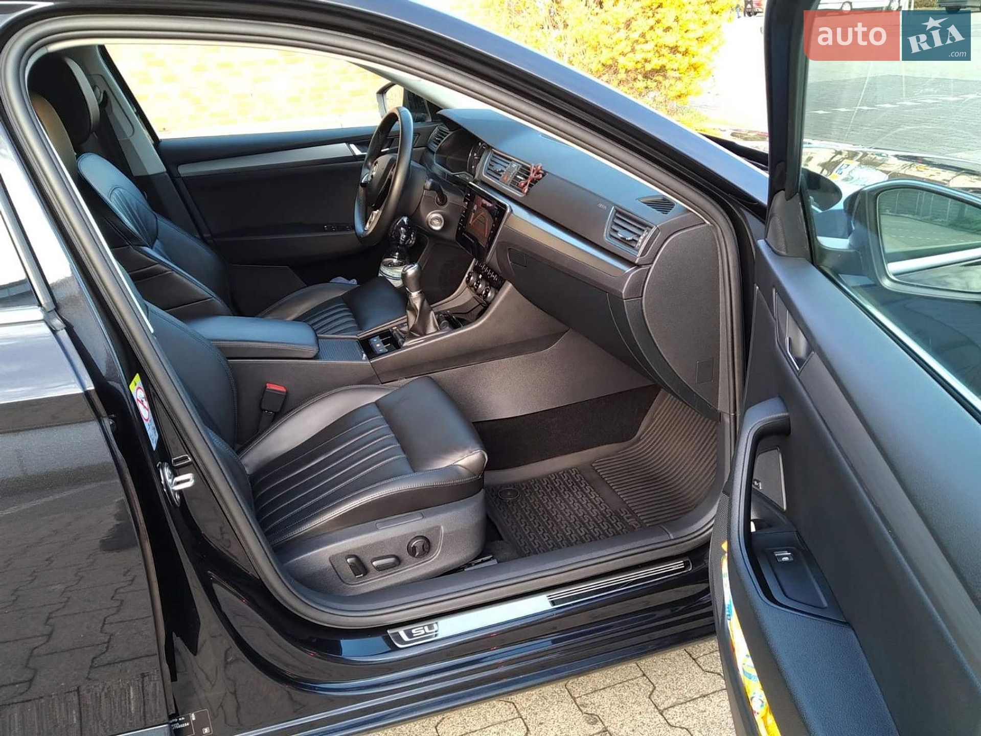 Skoda Superb 2018 VIN TMBJG9NP3J7580234 фото оголошення 166 з 210