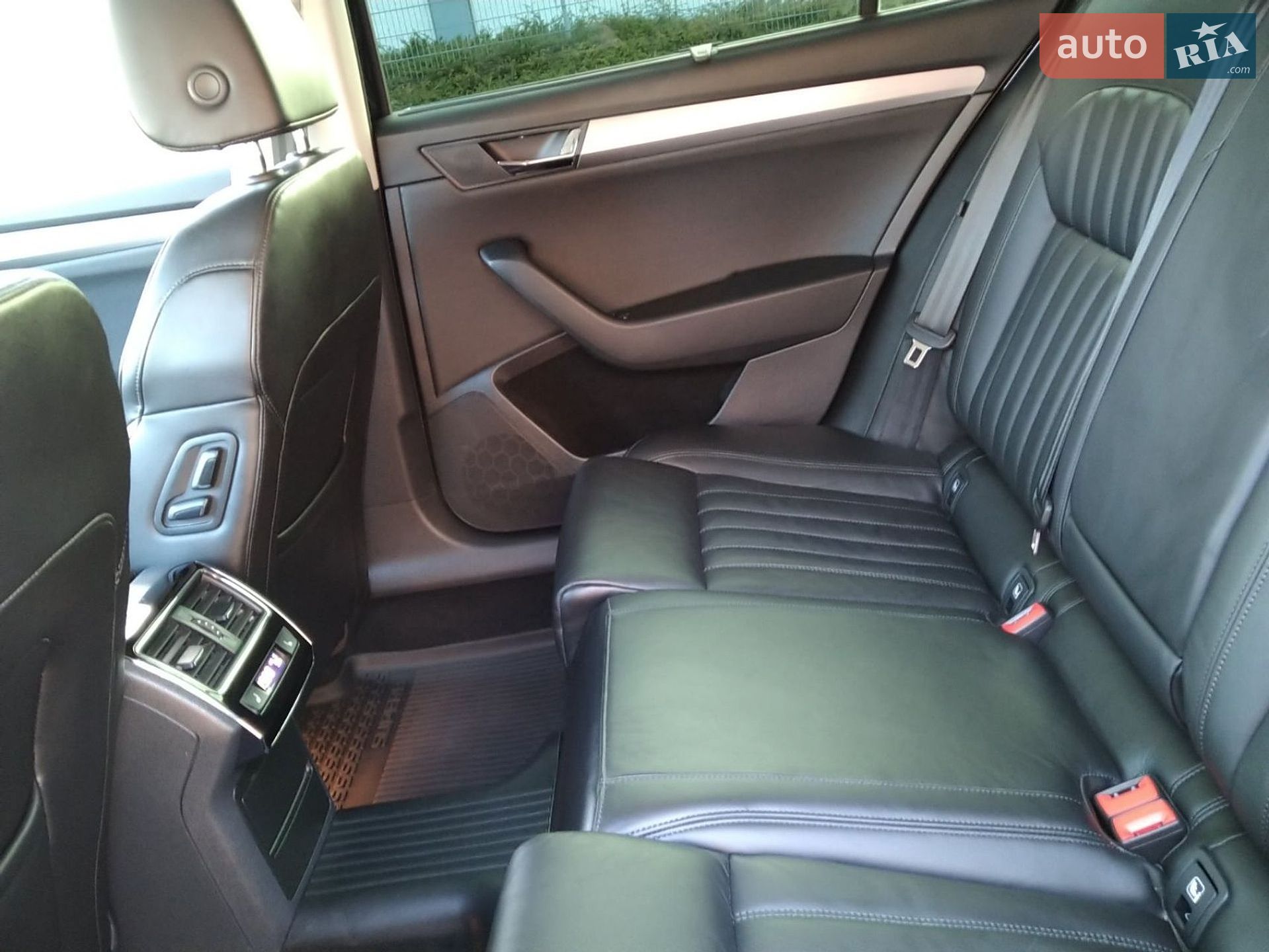 Skoda Superb 2018 VIN TMBJG9NP3J7580234 фото оголошення 170 з 210