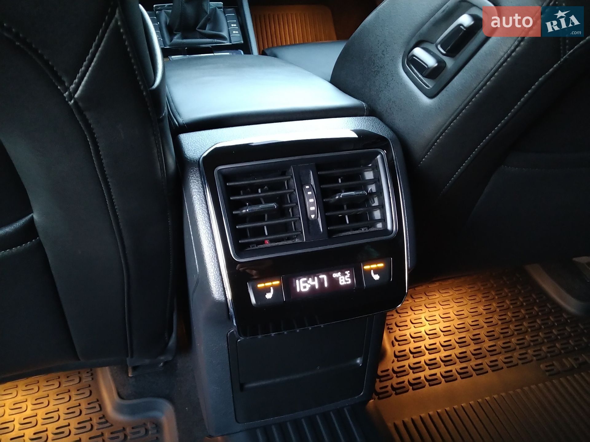 Skoda Superb 2018 VIN TMBJG9NP3J7580234 фото оголошення 203 з 210