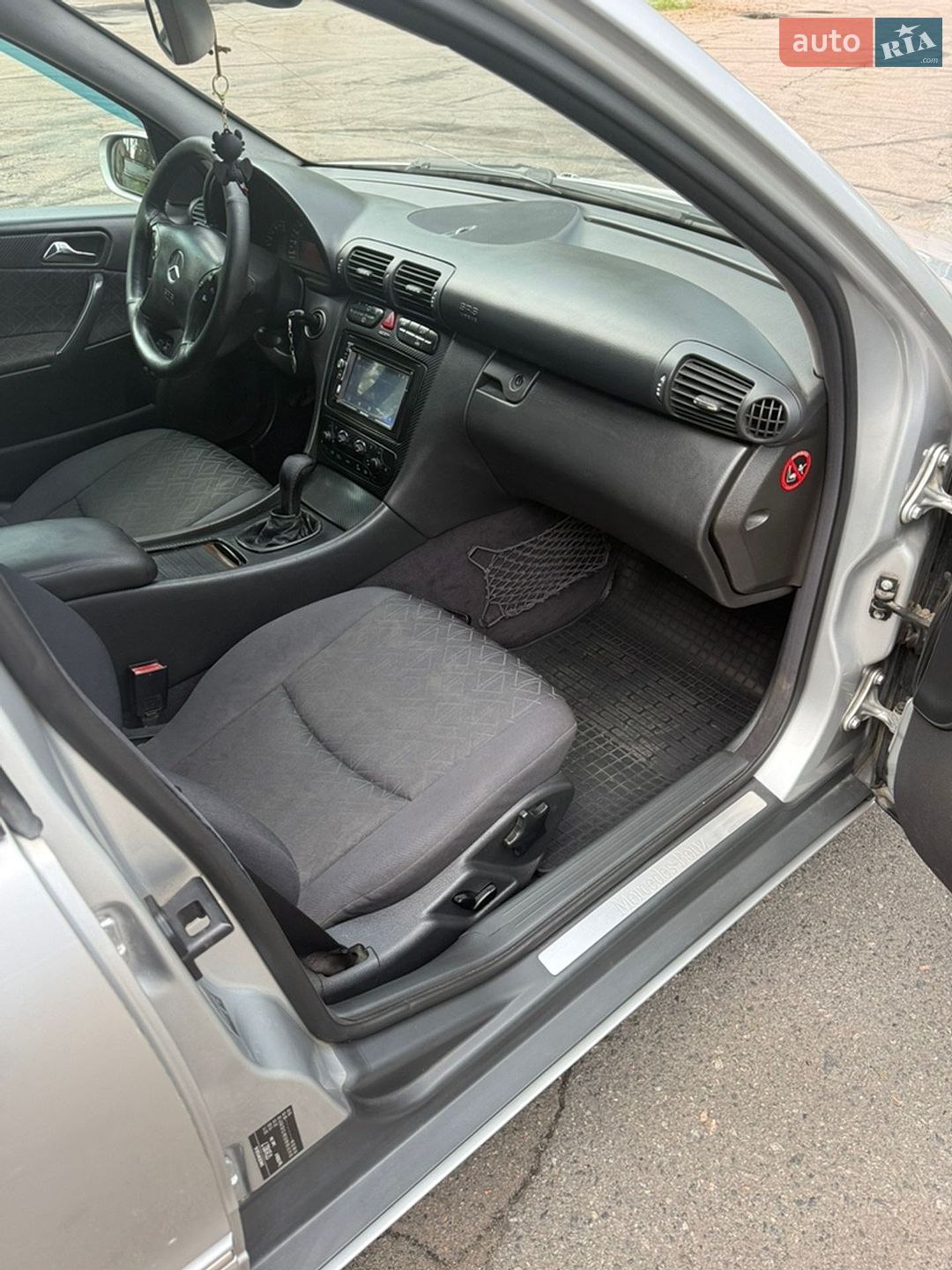 Mercedes-Benz C-Class 2001 VIN WDB2032061F127706 фото оголошення 16 з 19