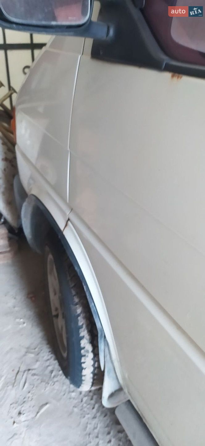 Volkswagen Transporter 2000 VIN WV1ZZZ70ZYX126798 фото оголошення 4 з 15