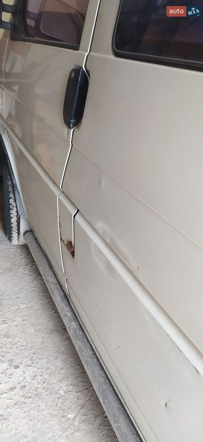 Volkswagen Transporter 2000 VIN WV1ZZZ70ZYX126798 фото оголошення 5 з 15