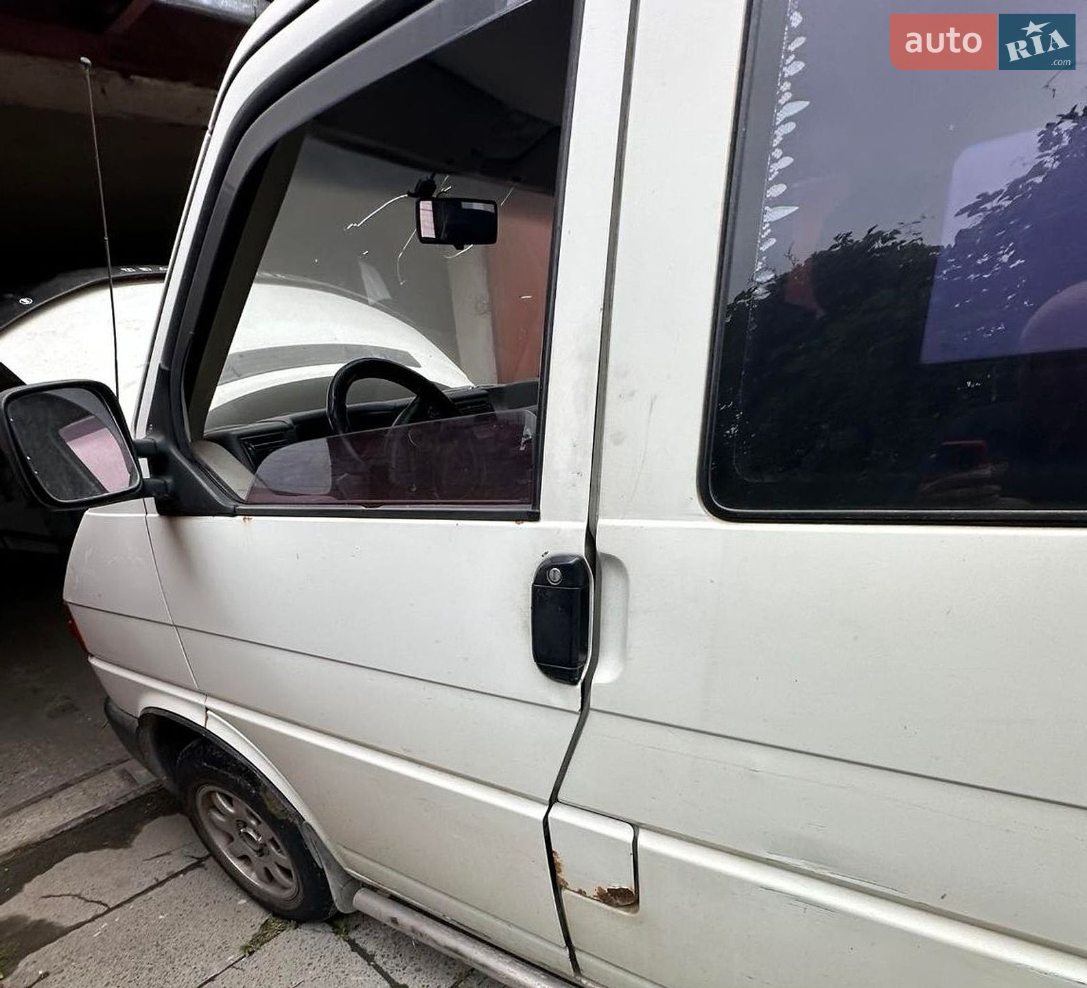 Volkswagen Transporter 2000 VIN WV1ZZZ70ZYX126798 фото оголошення 10 з 15