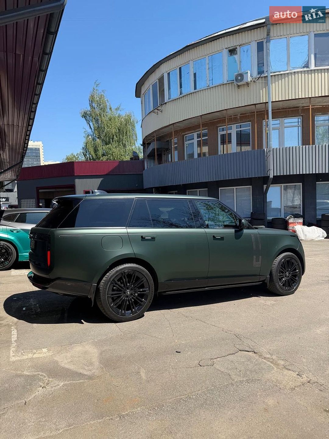 Land Rover Range Rover 2024 VIN SALKABB98RA244850 фото оголошення 27 з 31