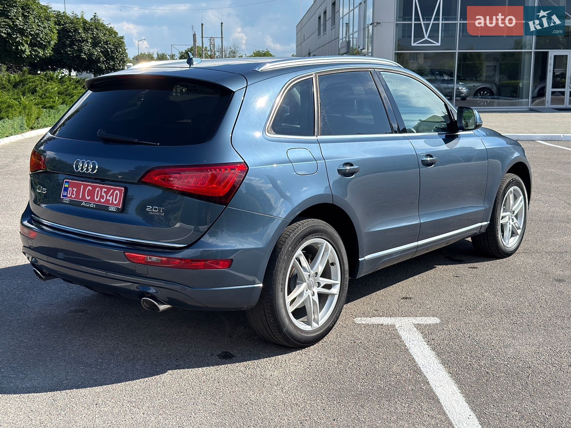 Audi Q5 2016 VIN WA1L2AFP6GA121972 фото оголошення 12 з 92