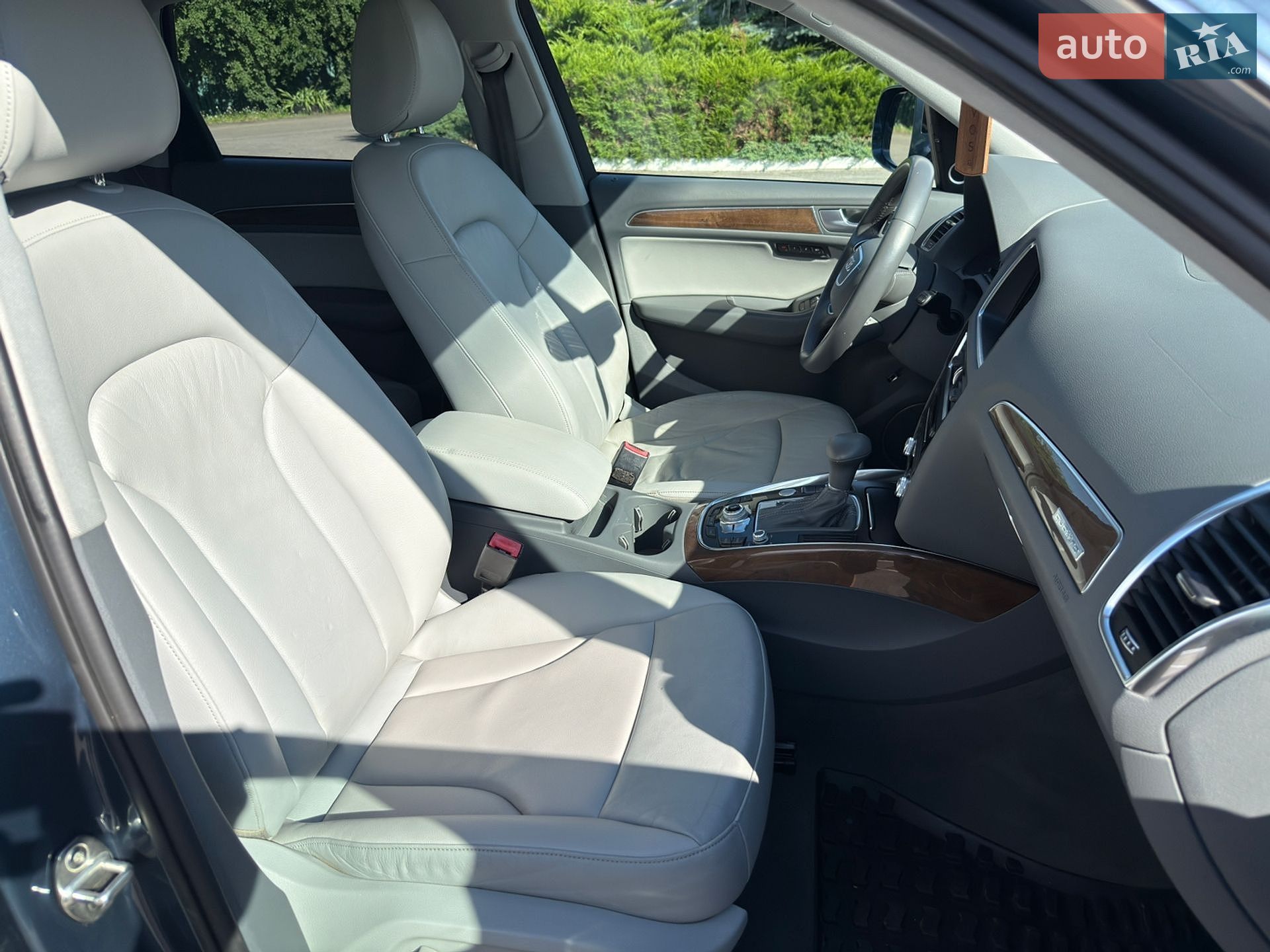 Audi Q5 2016 VIN WA1L2AFP6GA121972 фото оголошення 49 з 92
