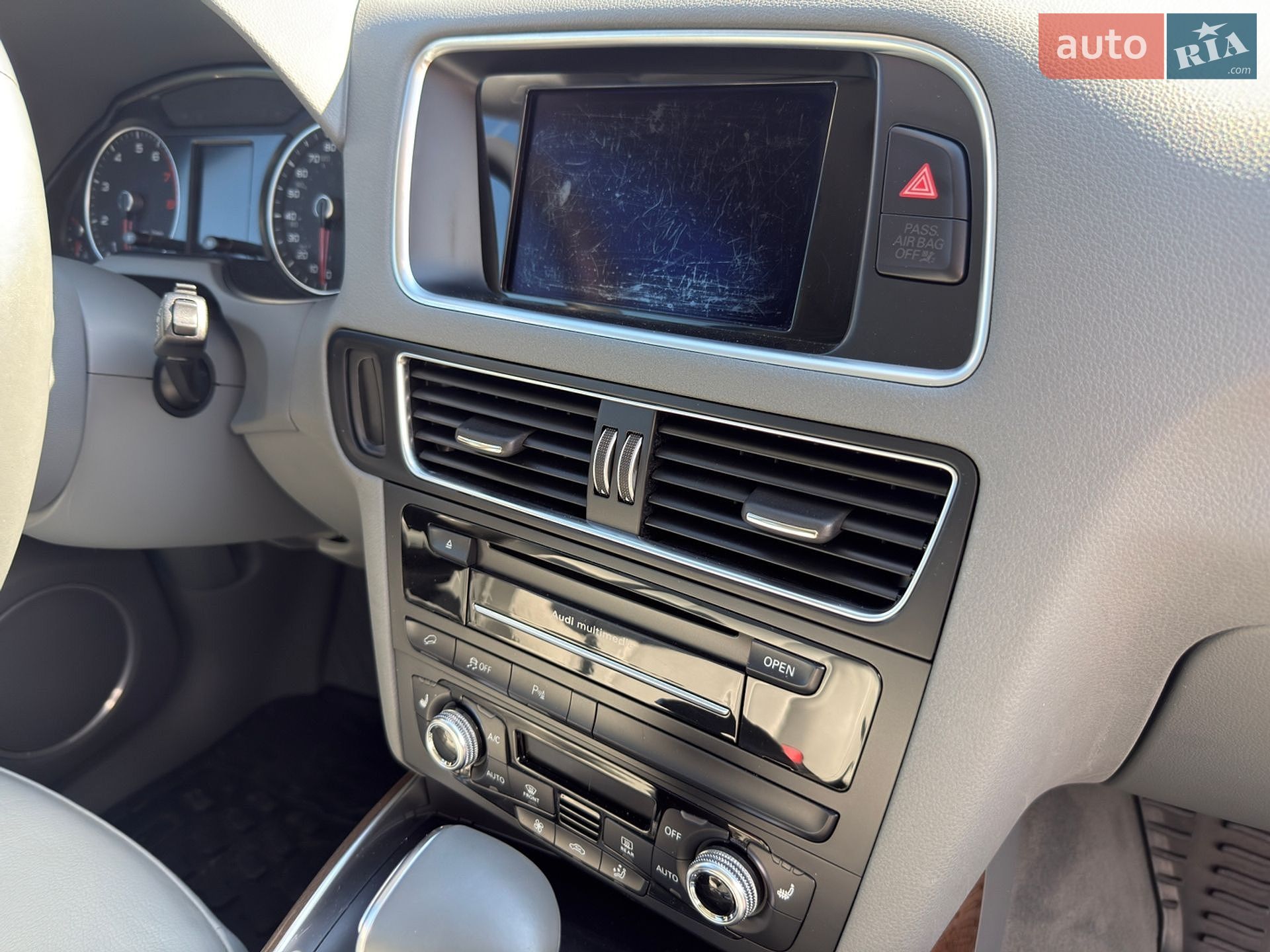 Audi Q5 2016 VIN WA1L2AFP6GA121972 фото оголошення 50 з 92