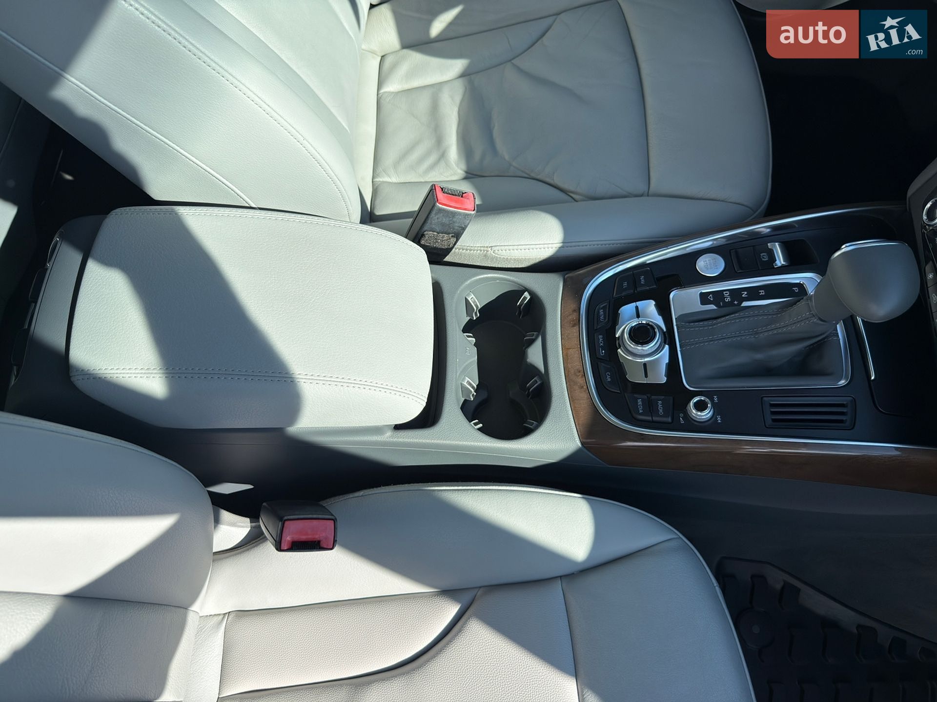 Audi Q5 2016 VIN WA1L2AFP6GA121972 фото оголошення 51 з 92