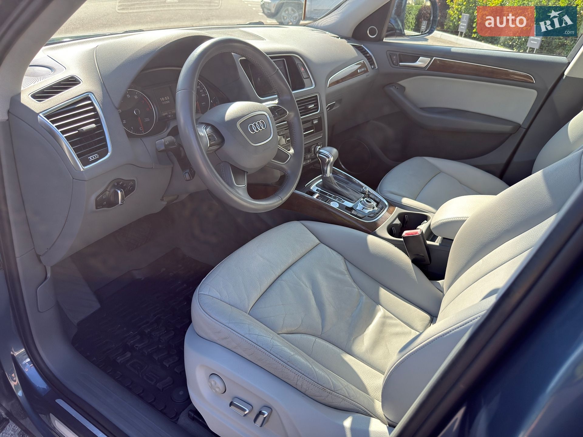 Audi Q5 2016 VIN WA1L2AFP6GA121972 фото оголошення 61 з 92