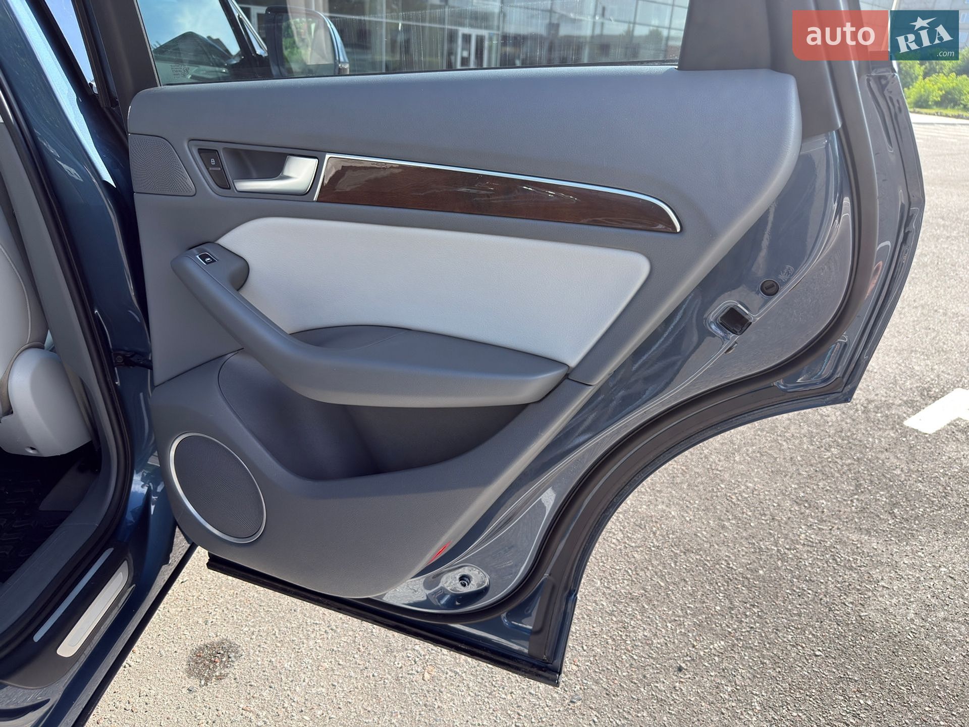Audi Q5 2016 VIN WA1L2AFP6GA121972 фото оголошення 76 з 92