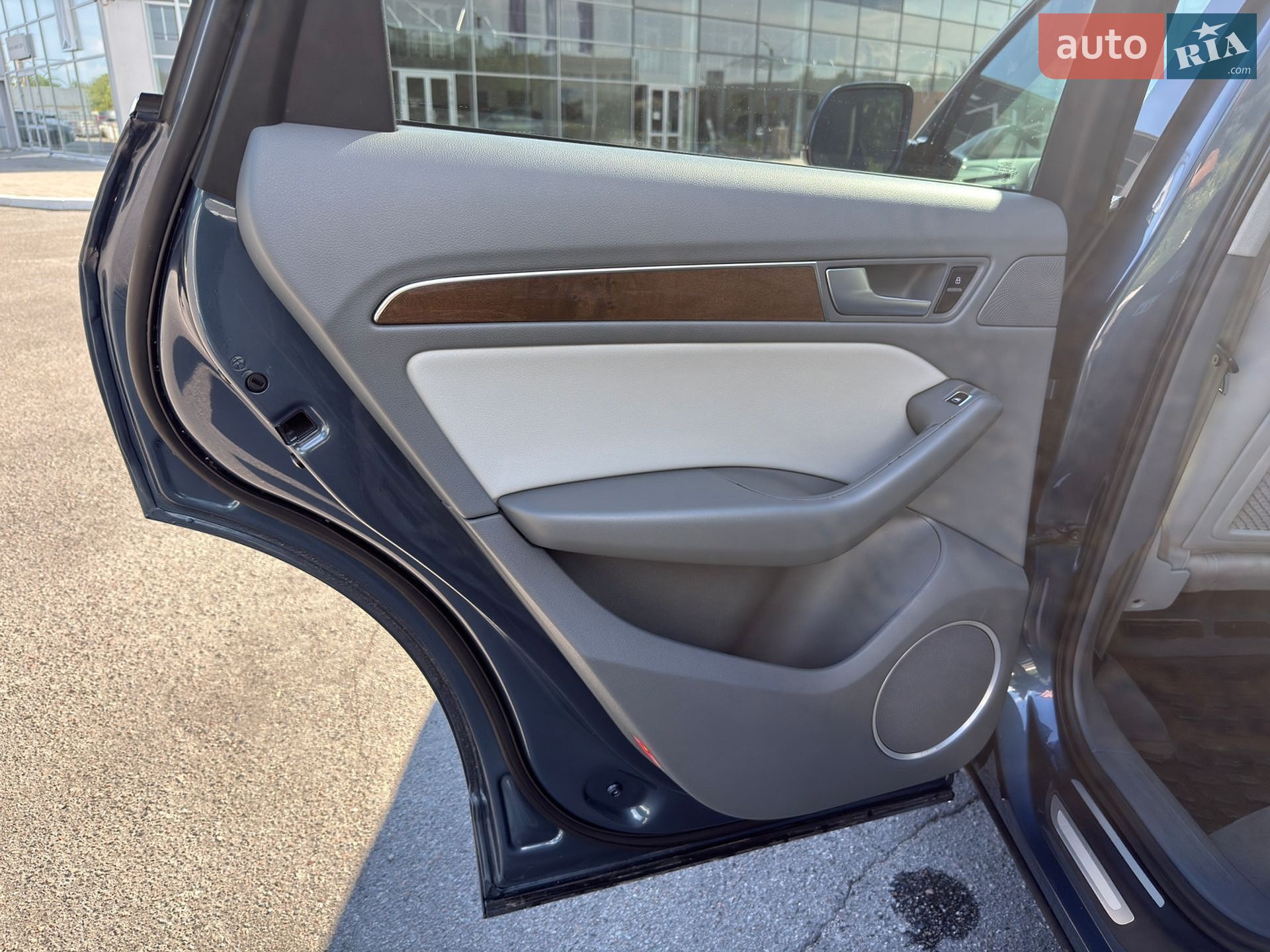 Audi Q5 2016 VIN WA1L2AFP6GA121972 фото оголошення 77 з 92