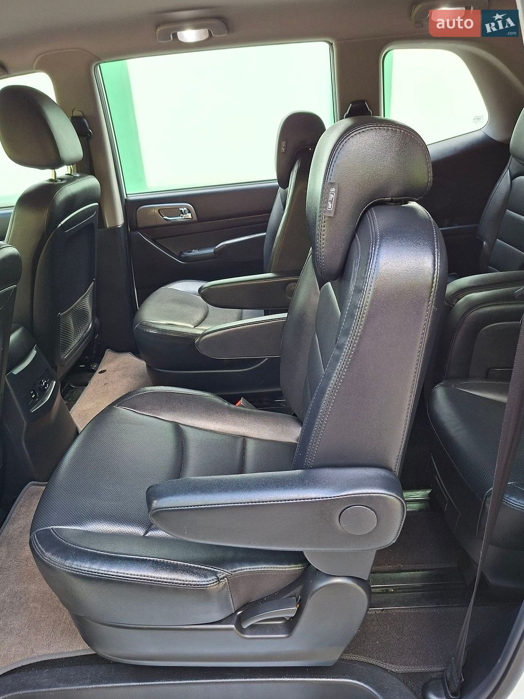 SsangYong Korando Turismo 2017 VIN KPBKJ2AE1HP119827 фото оголошення 28 з 69
