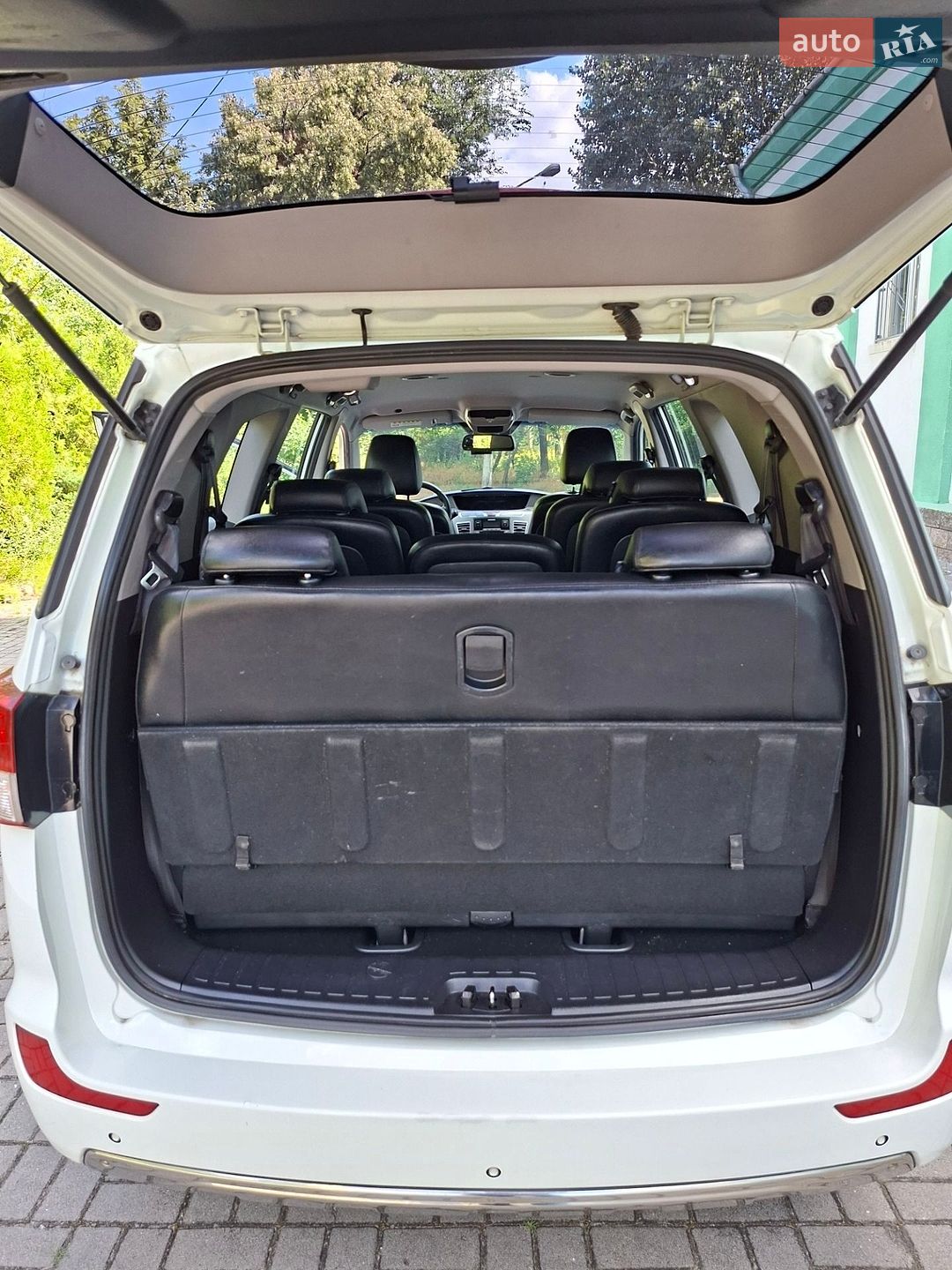 SsangYong Korando Turismo 2017 VIN KPBKJ2AE1HP119827 фото оголошення 34 з 69