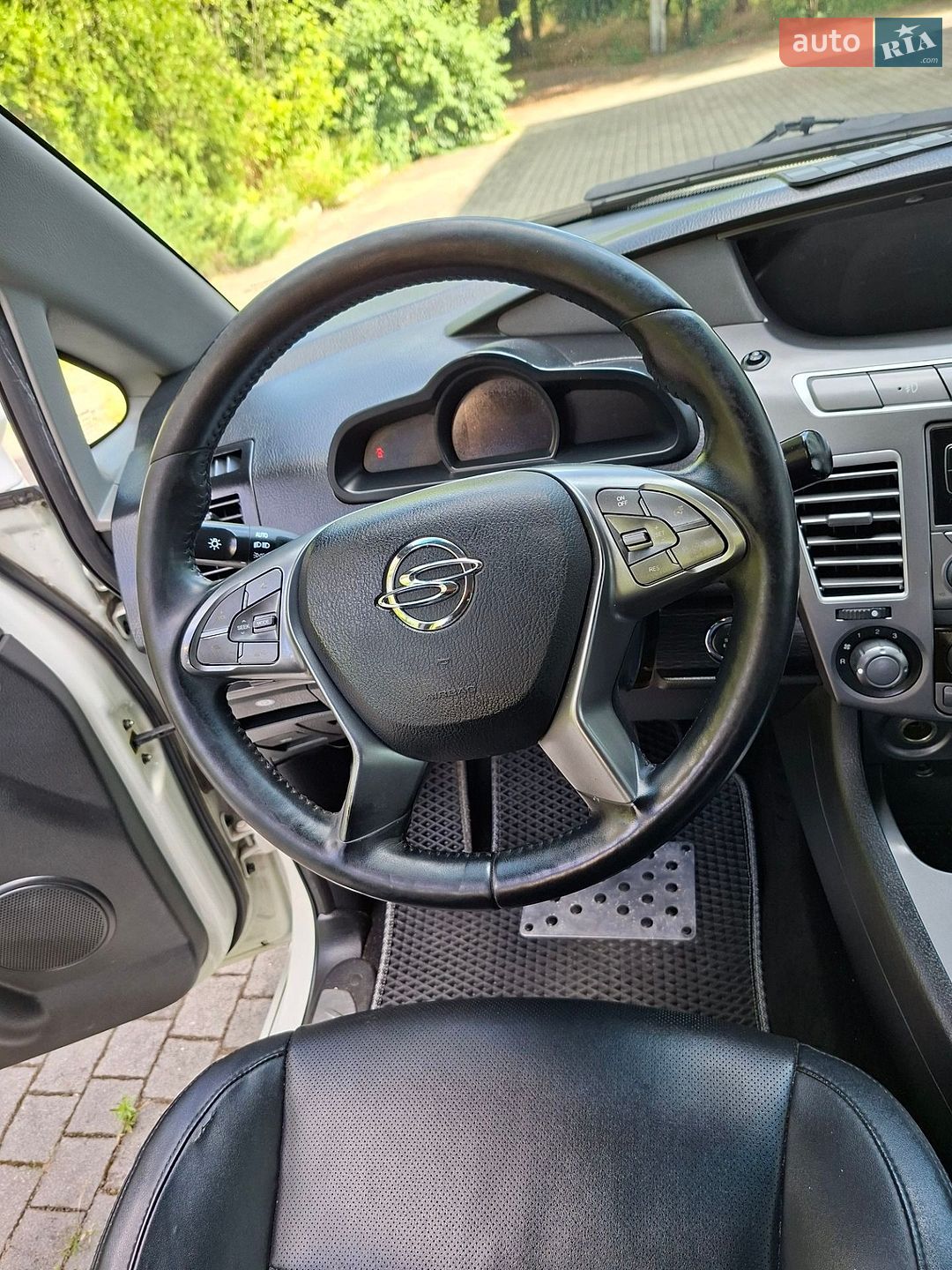 SsangYong Korando Turismo 2017 VIN KPBKJ2AE1HP119827 фото оголошення 48 з 69